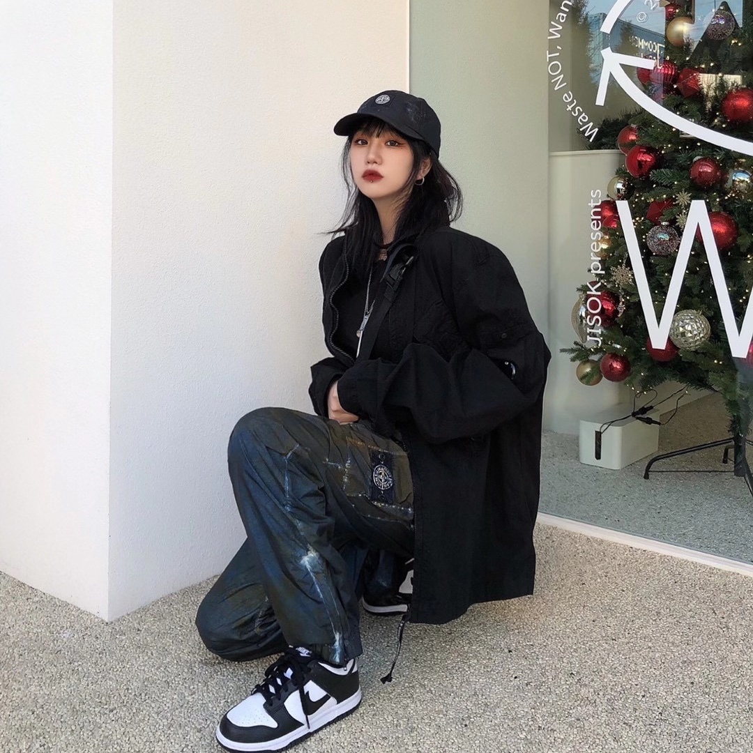 (GS) Nike Dunk Low Black 착용 스타일