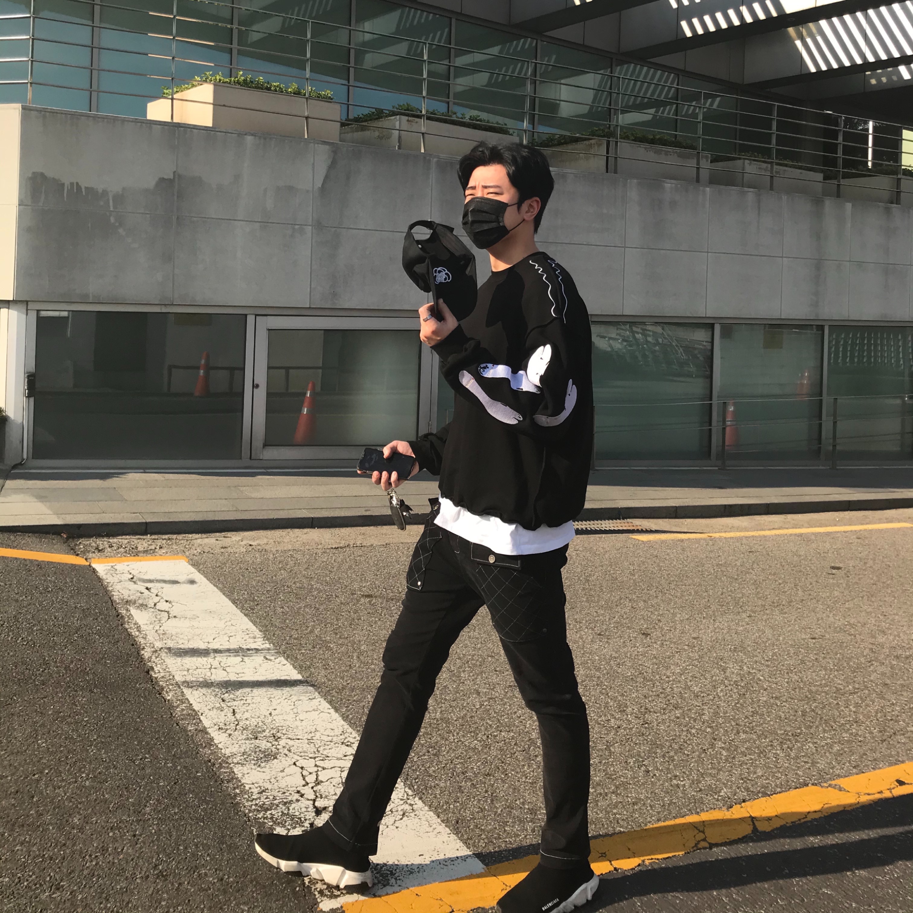 Balenciaga Speed Trainer Black White 2020 착용 스타일