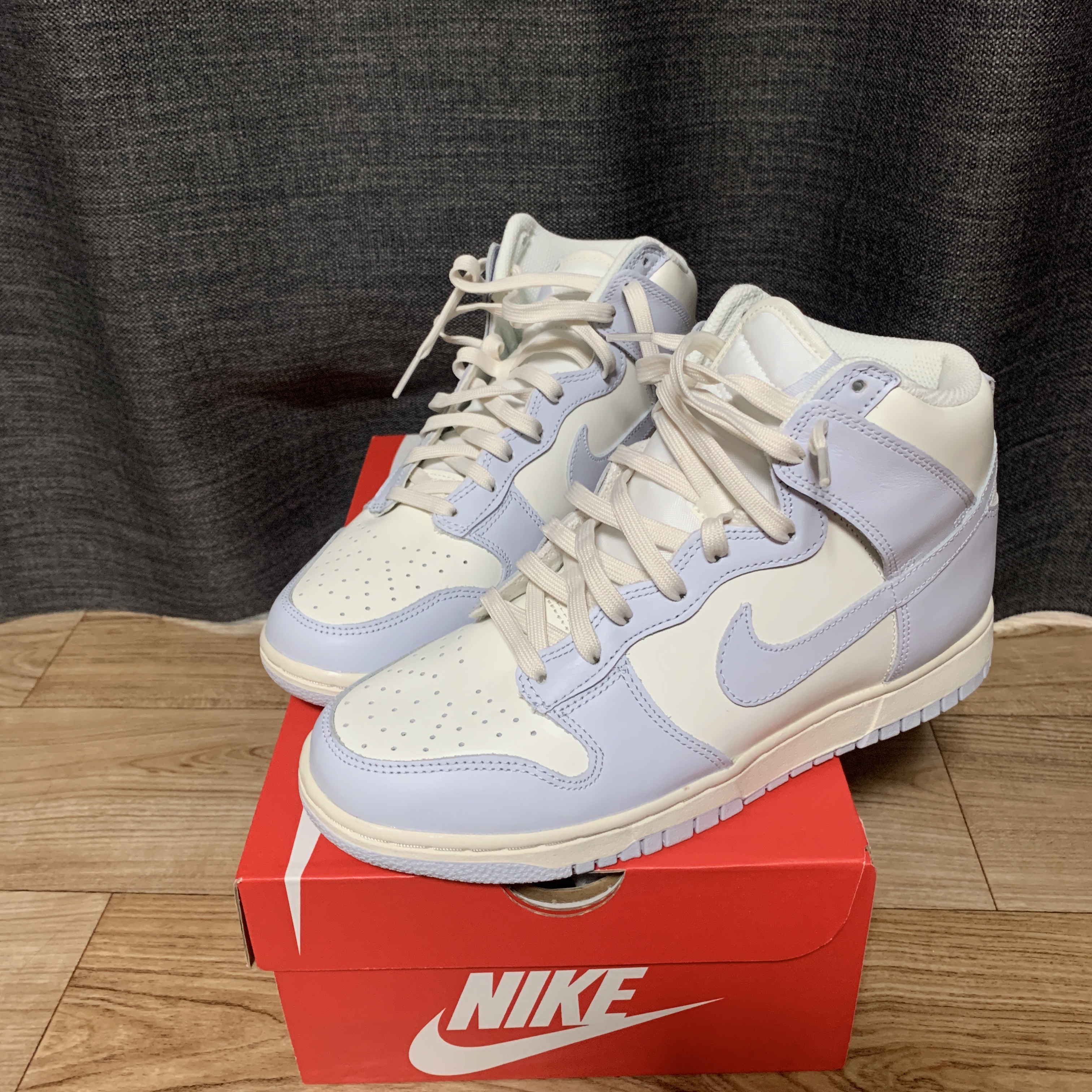 (W) Nike Dunk High Football Grey 착용 스타일 - 2