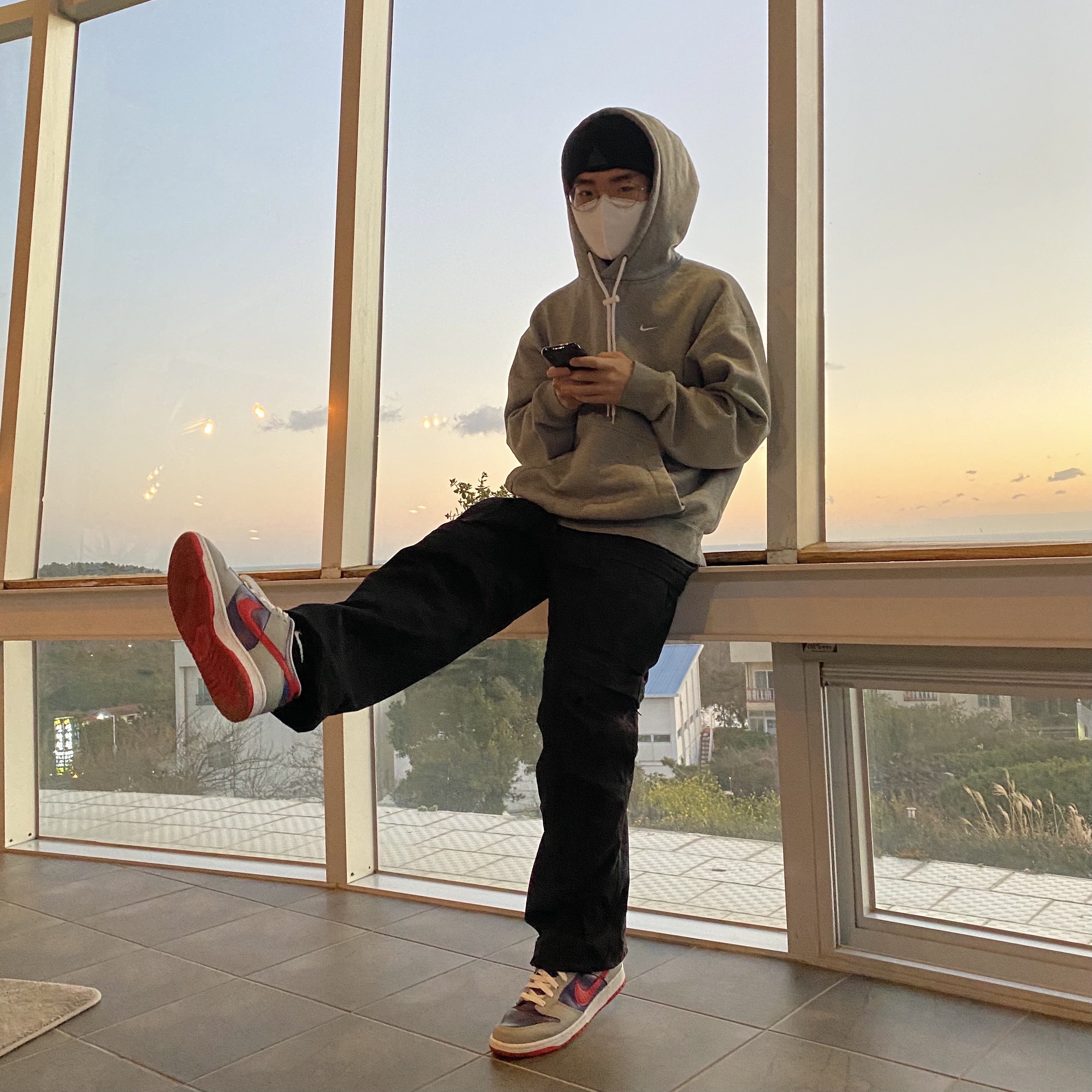 Nike Dunk Low SP Samba 2020, Nike M NRG Hoodie Dark Grey Heather 착용 스타일