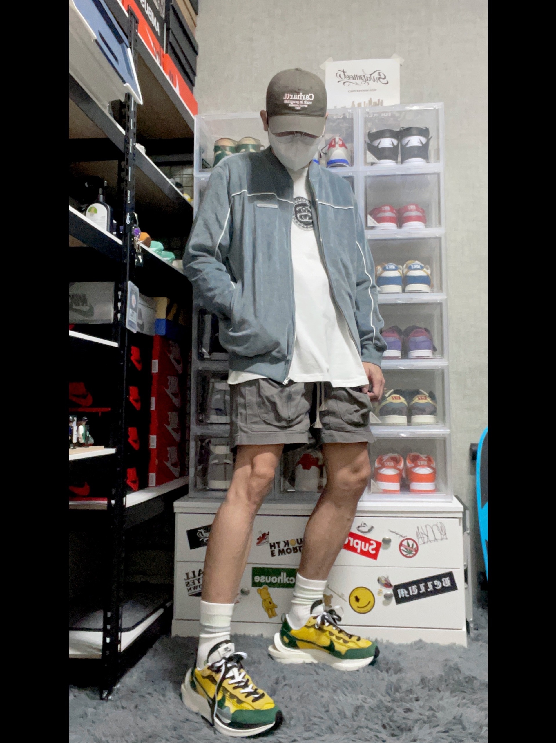 Nike x Sacai VaporWaffle Tour Yellow & Gorge Green Sail, Nike x Stussy Big Swoosh LS T-Shirt White - US/EU 착용 스타일