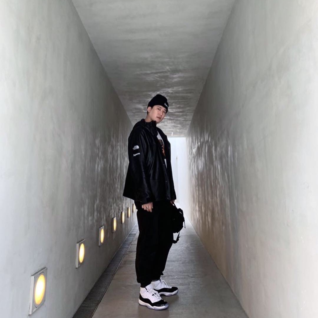 Jordan 11 Retro Concord 2018, Supreme x The North Face Leather Mountain Parka Black - 18FW 착용 스타일