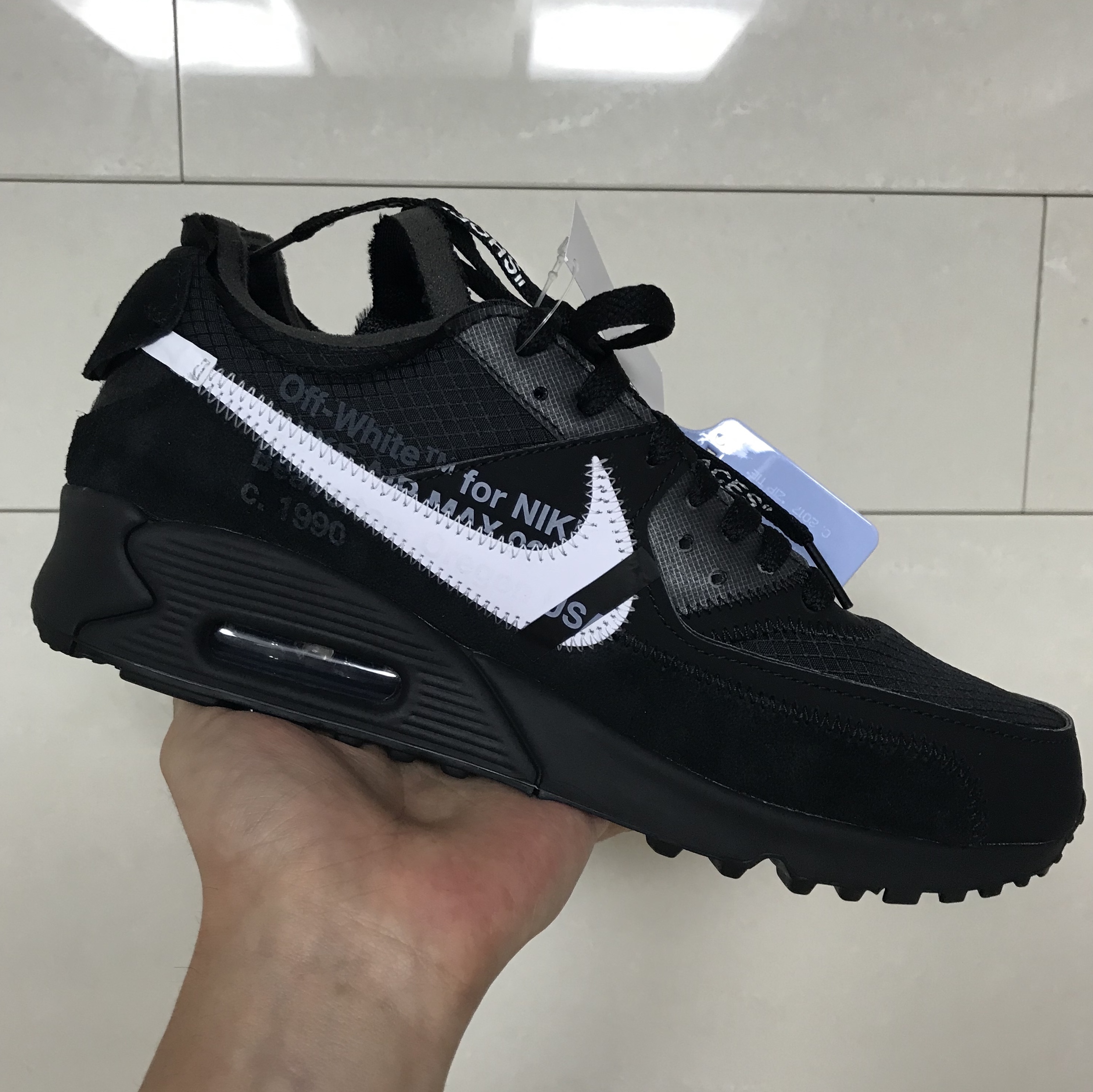 Nike x Off-White Air Max 90 V2 Black White 착용 스타일