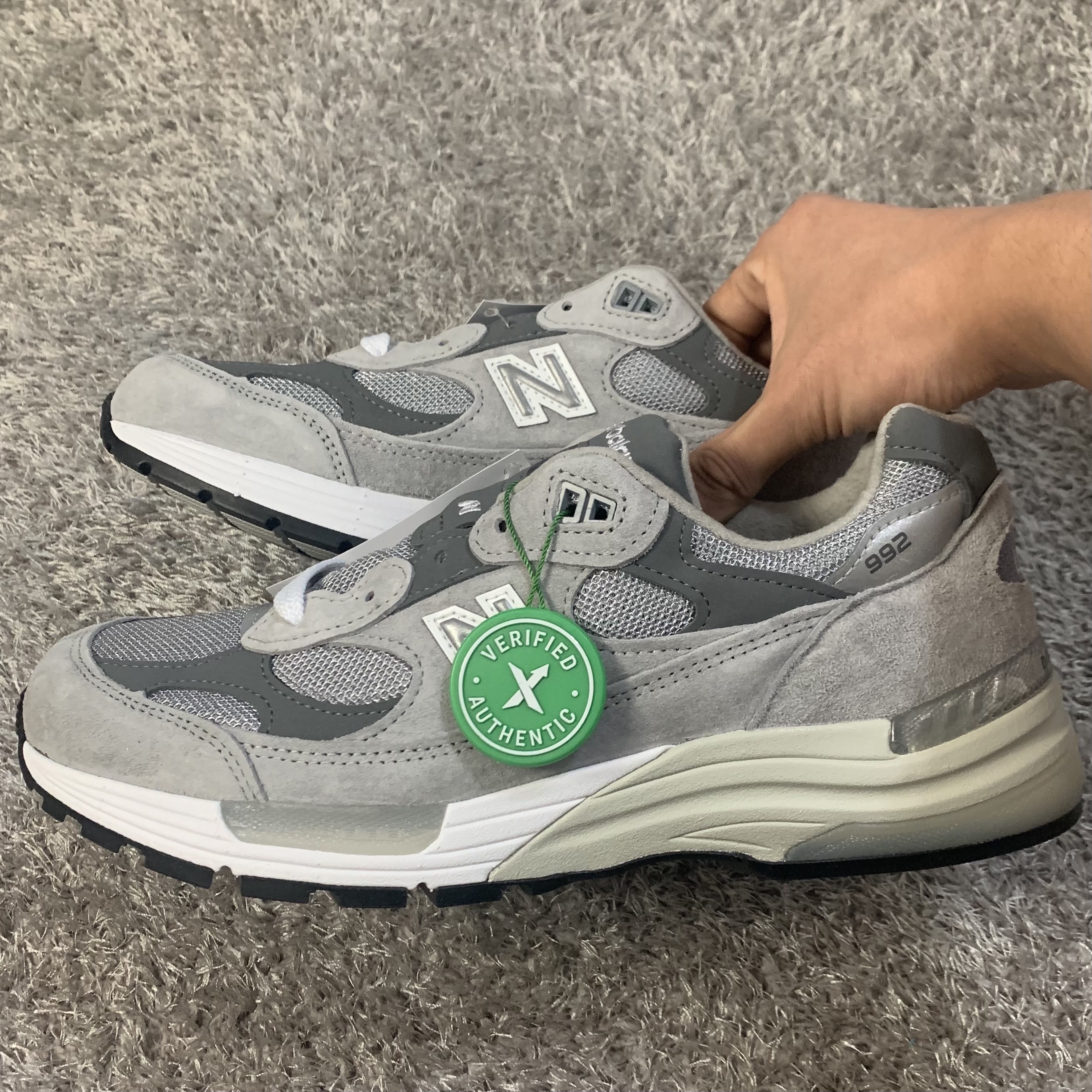 New Balance 992 Made in USA Grey - D Standard 착용 스타일 - 2