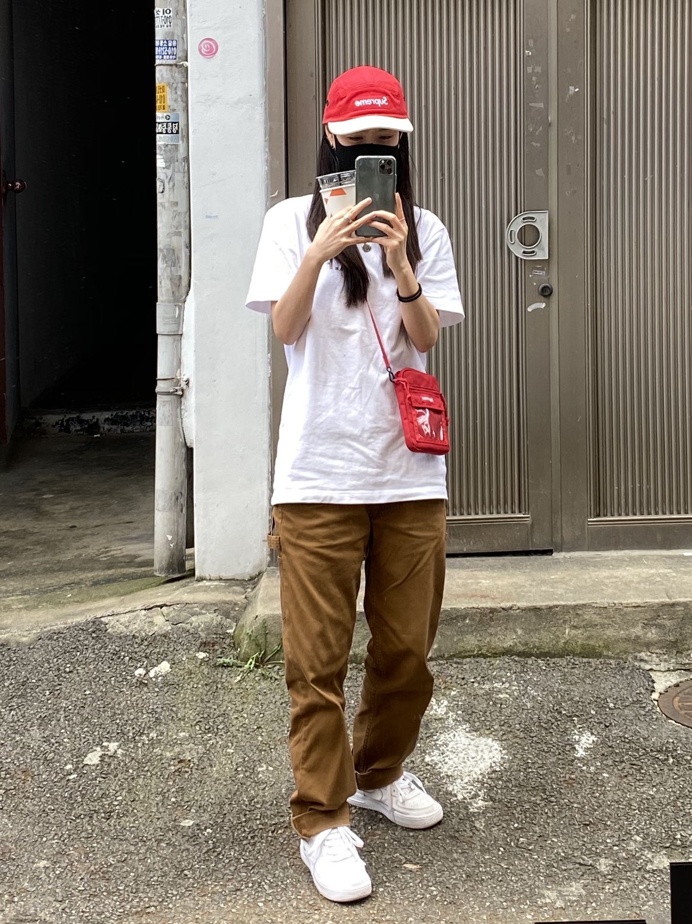 Supreme Utility Pouch Red - 19SS, (W) Nike Air Force 1 '07 Low White 착용 스타일