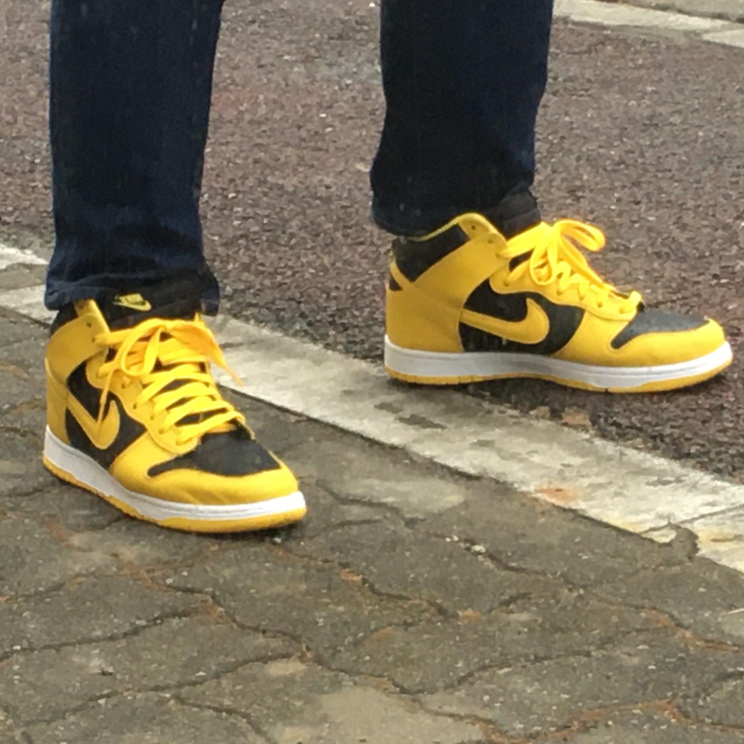 Nike Dunk High SP Varsity Maize 착용 스타일