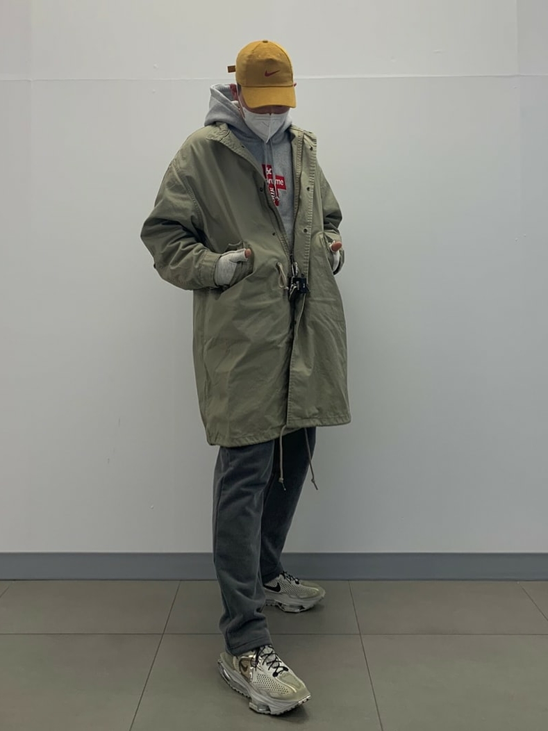 Nike SB Heritage 86 Corduroy WSD Cap Chutney, Supreme Cross Box Logo Hooded Sweatshirt Heather Grey - 20FW 착용 스타일