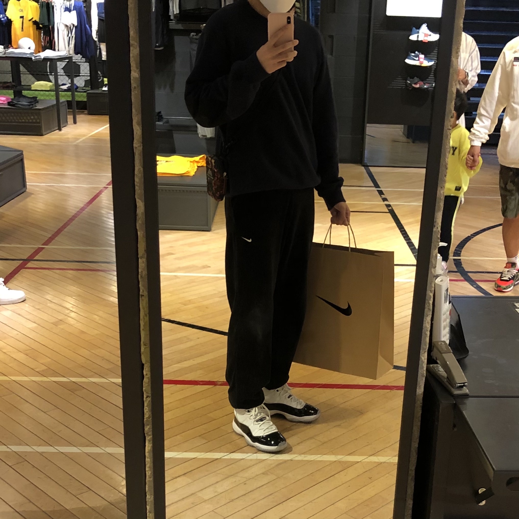 Jordan 11 Retro Concord 2018 착용 스타일