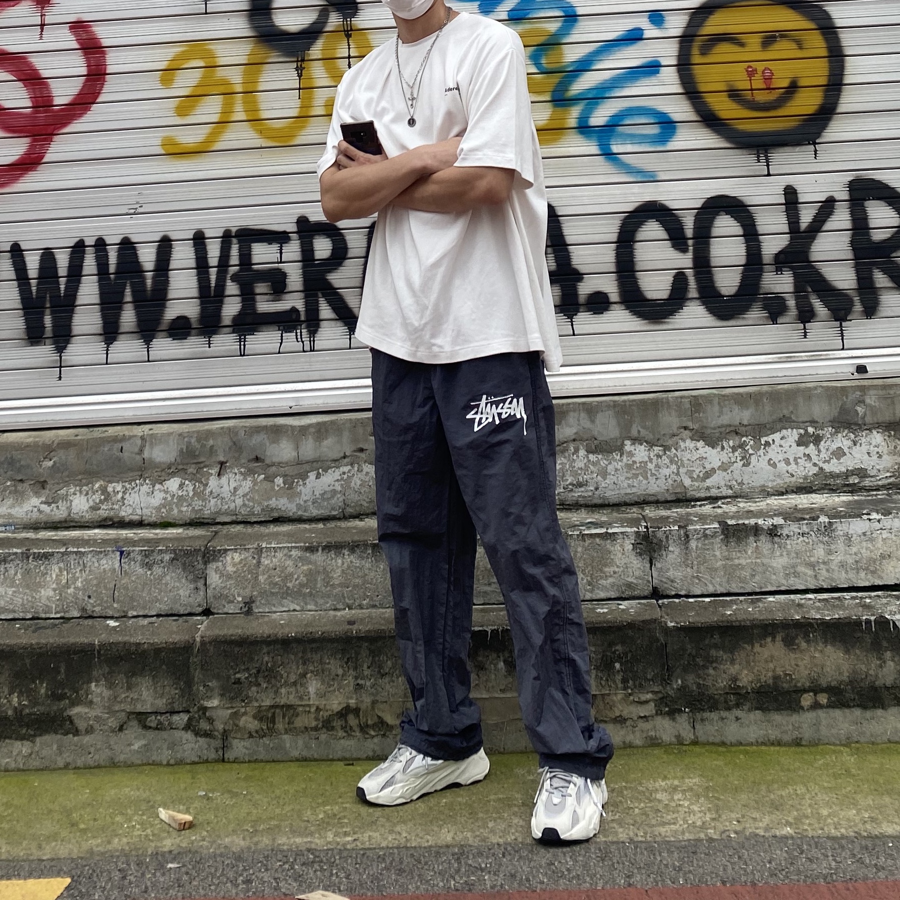Adidas Yeezy Boost 700 V2 Static 2018, Nike x Stussy Beach Pants Off Noir 착용 스타일