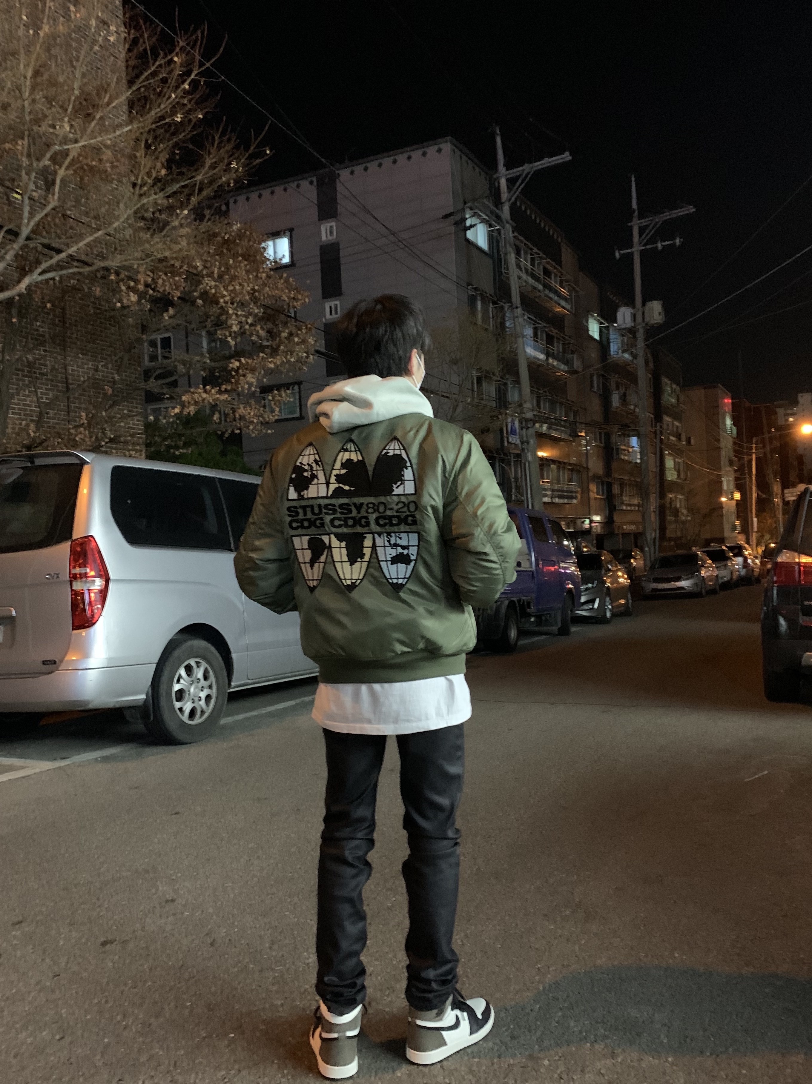 Jordan 1 Retro High OG Black Mocha, Stussy x CDG MA-1 Jacket Olive 착용 스타일