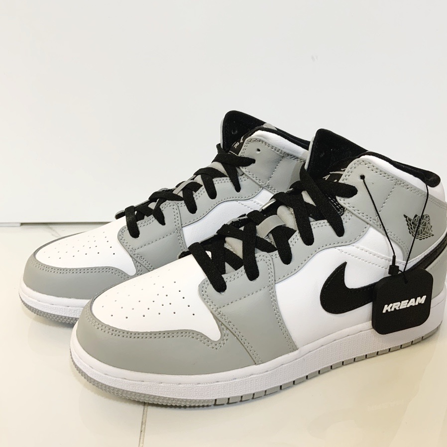 (GS) Jordan 1 Mid Light Smoke Grey, Jordan 1 Mid Light Smoke Grey 착용 스타일