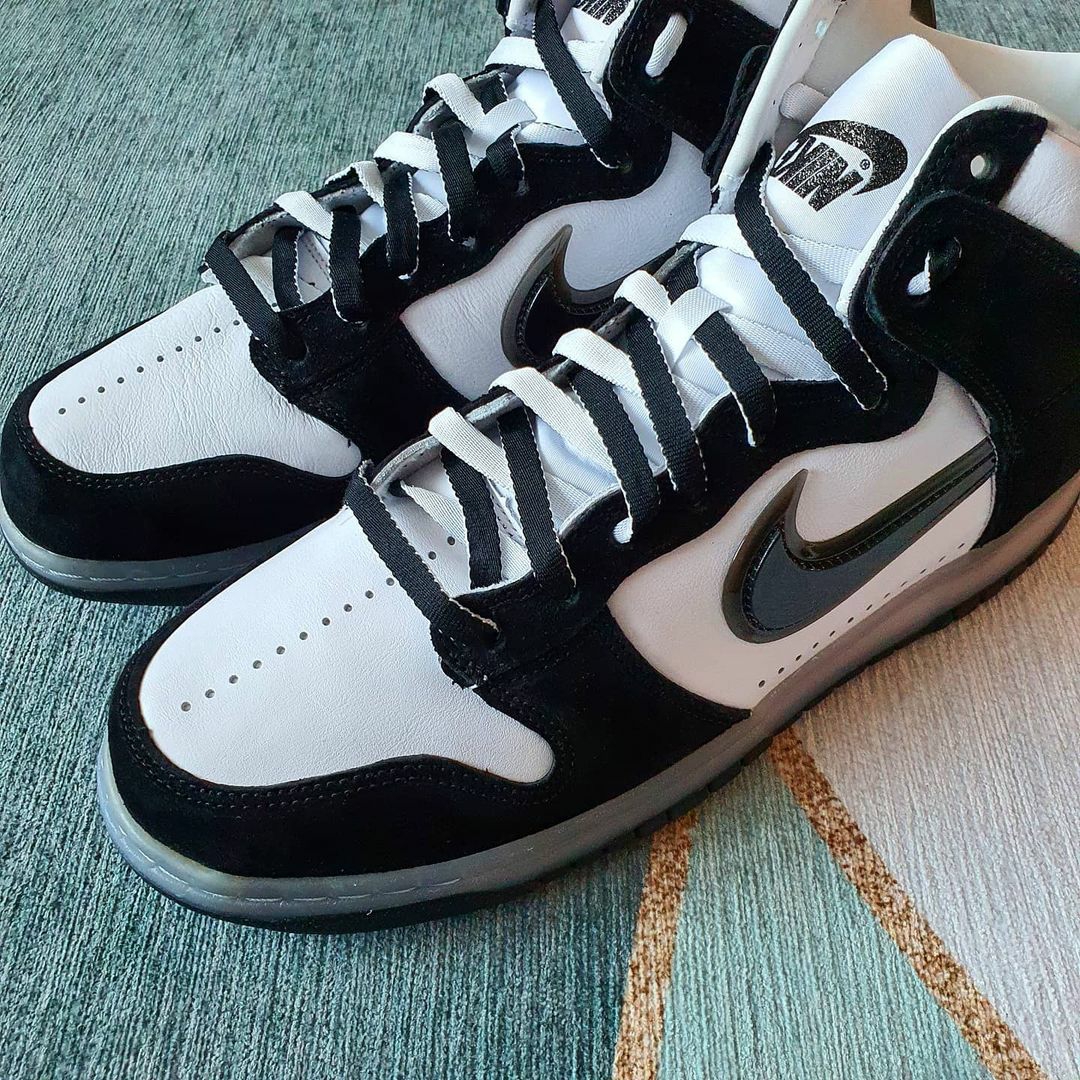 Nike x Slam Jam Dunk High SP Clear Black 착용 스타일 - 3