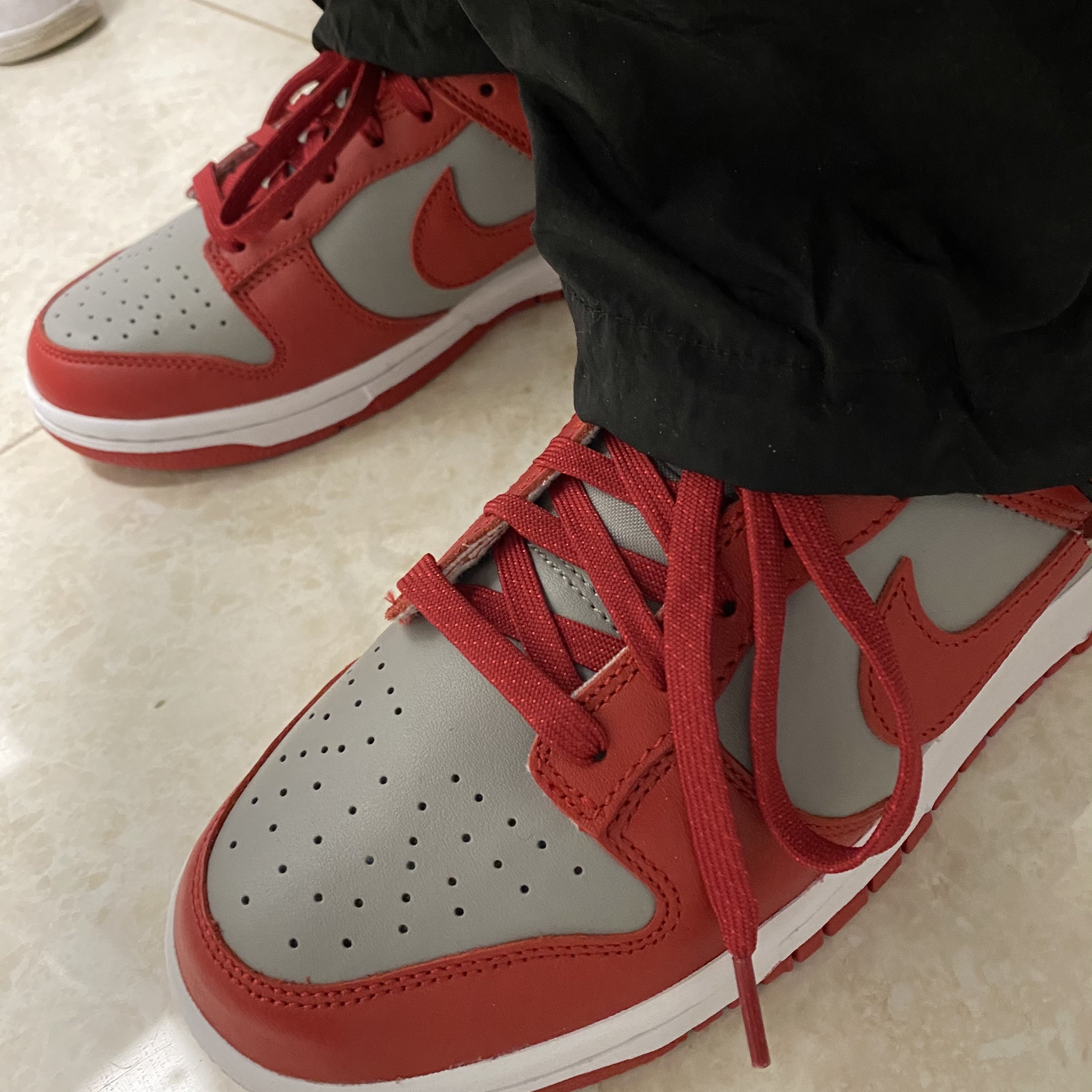 Nike Dunk Low Retro Medium Grey 착용 스타일 - 3