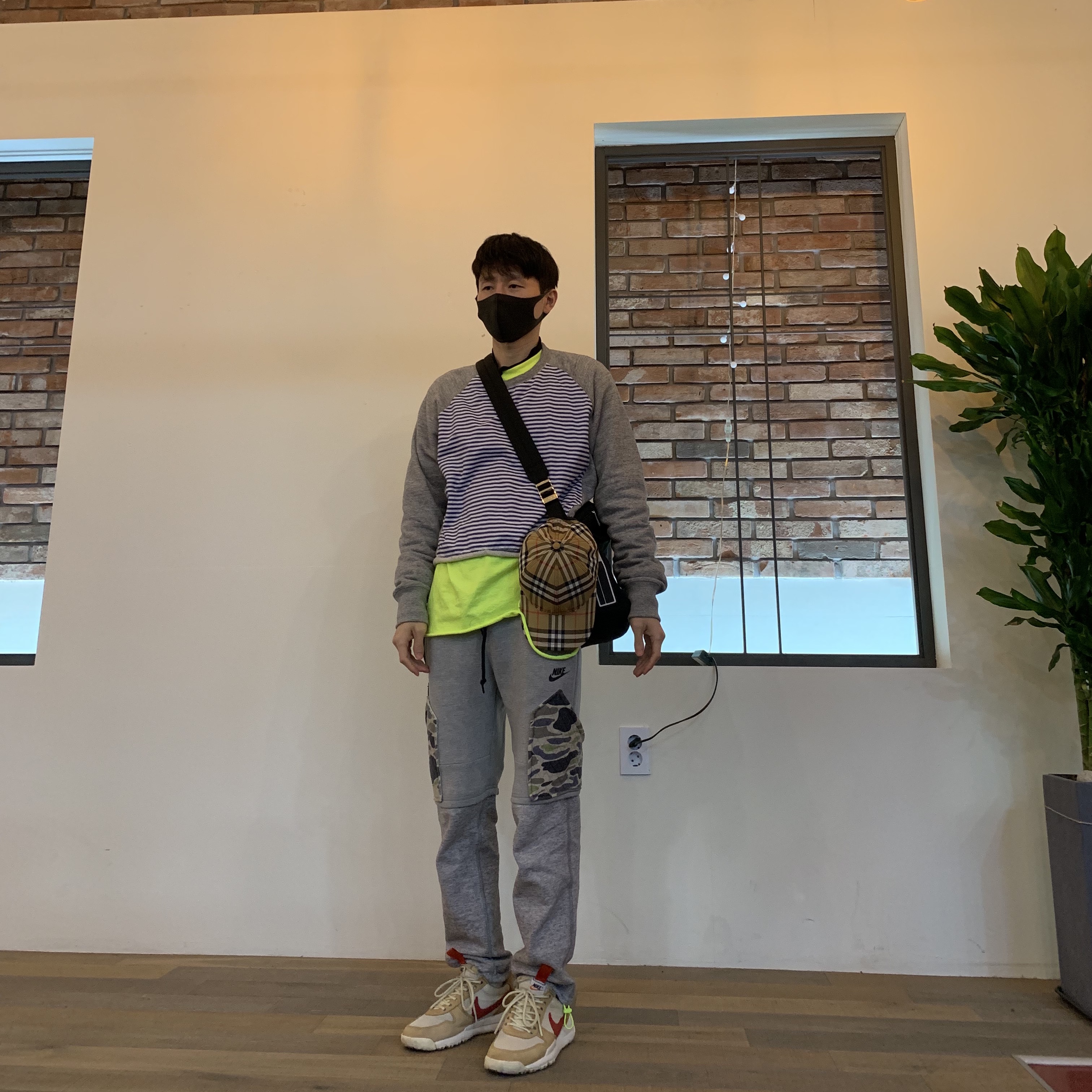 Nike x Tom Sachs Mars Yard Shoe 2.0 Space Camp 착용 스타일