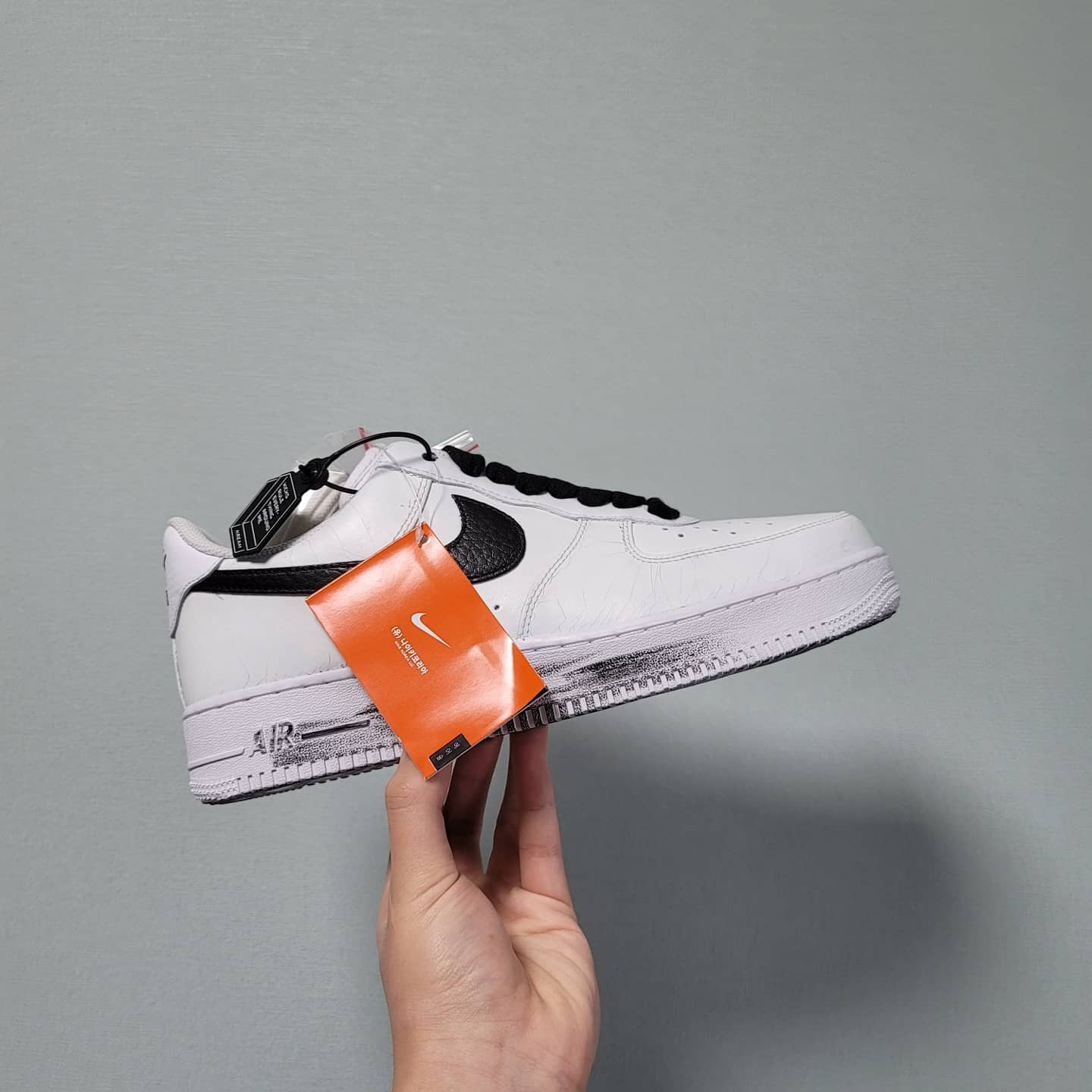 Nike x Peaceminusone Air Force 1 Low Para-Noise 2.0 착용 스타일 - 2