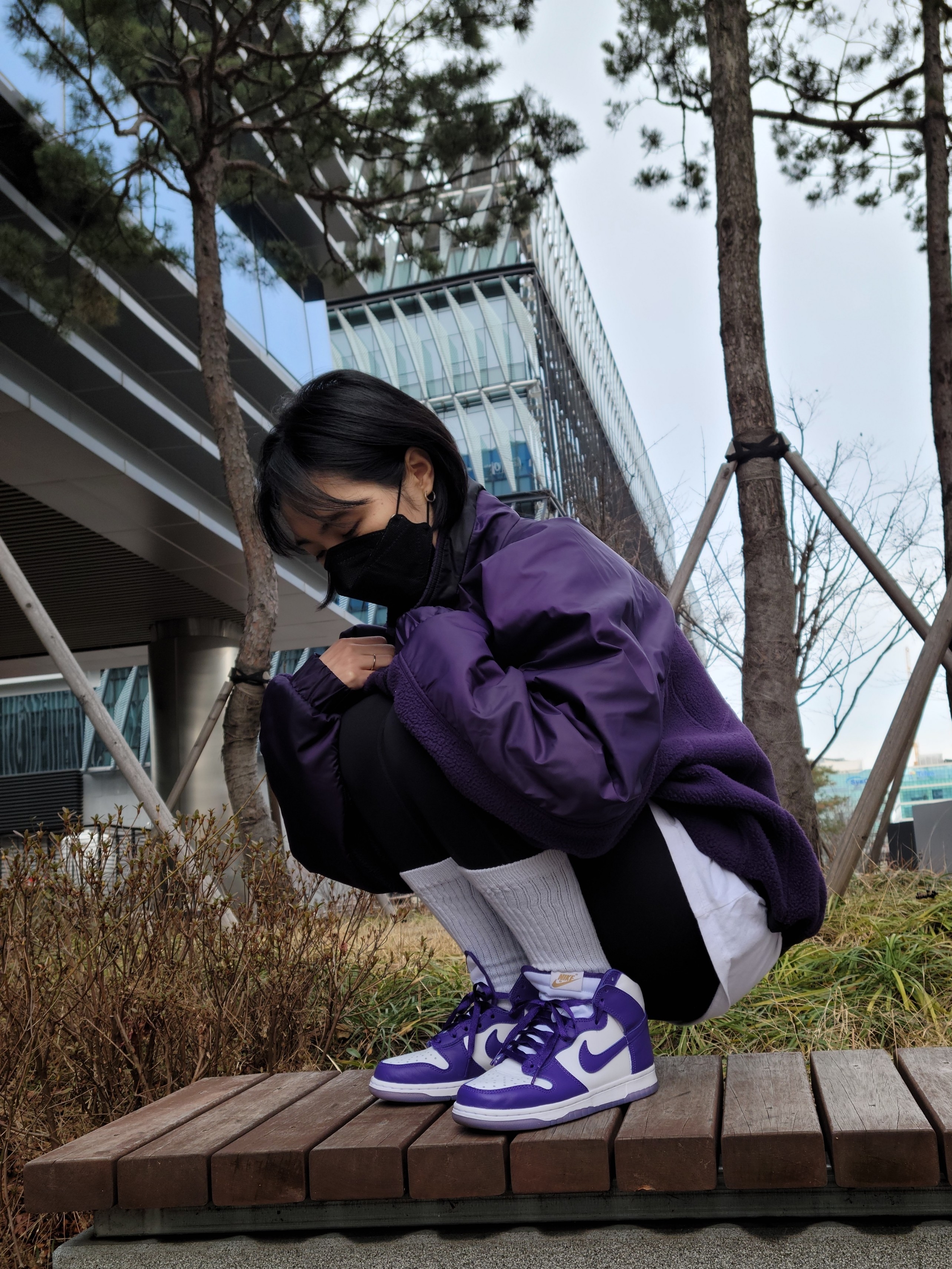 (W) Nike Dunk High SP Varsity Purple 착용 스타일 - 1