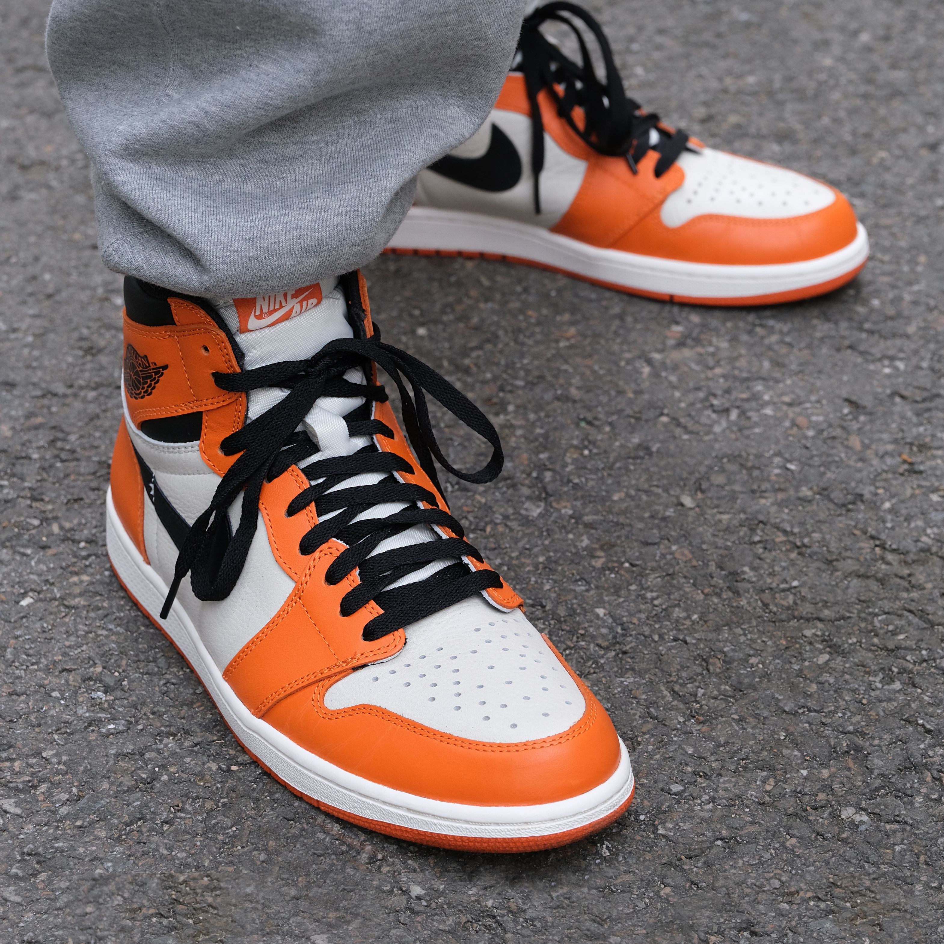 Jordan 1 Retro High OG Reverse Shattered Backboard 착용 스타일
