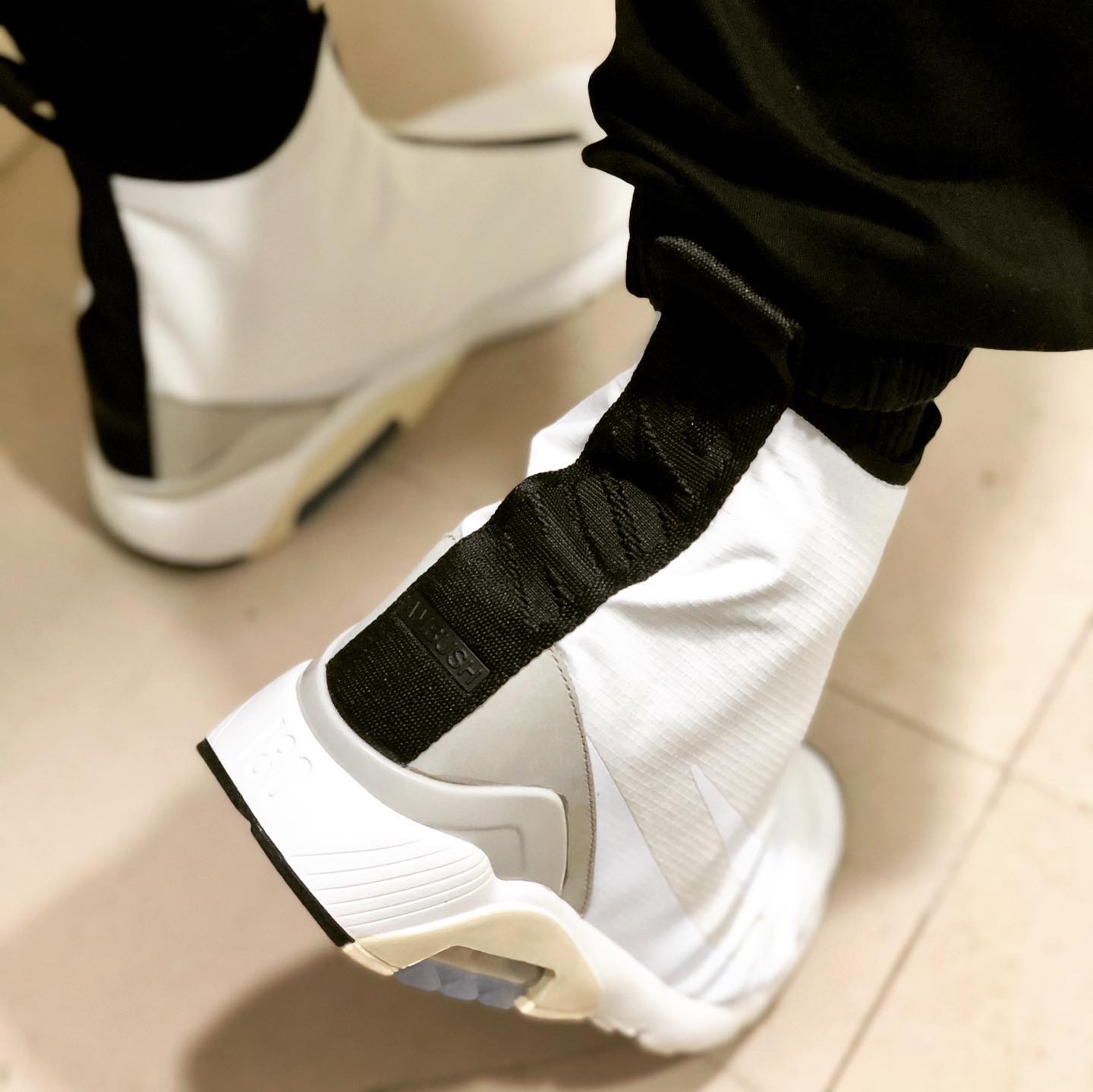 Nike x Ambush Air Max 180 High White 착용 스타일