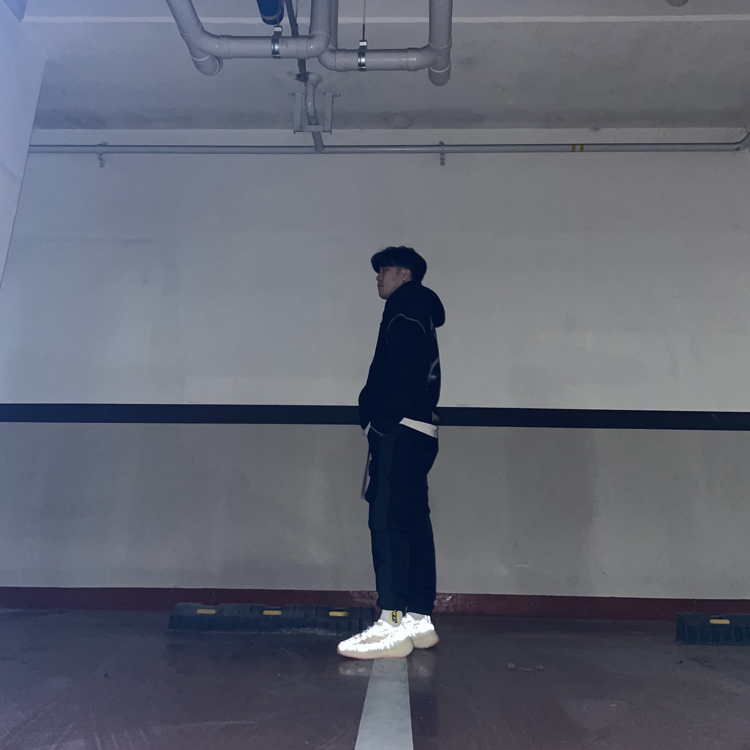 Adidas Yeezy Boost 380 Yecoraite - Reflective 착용 스타일 - 3