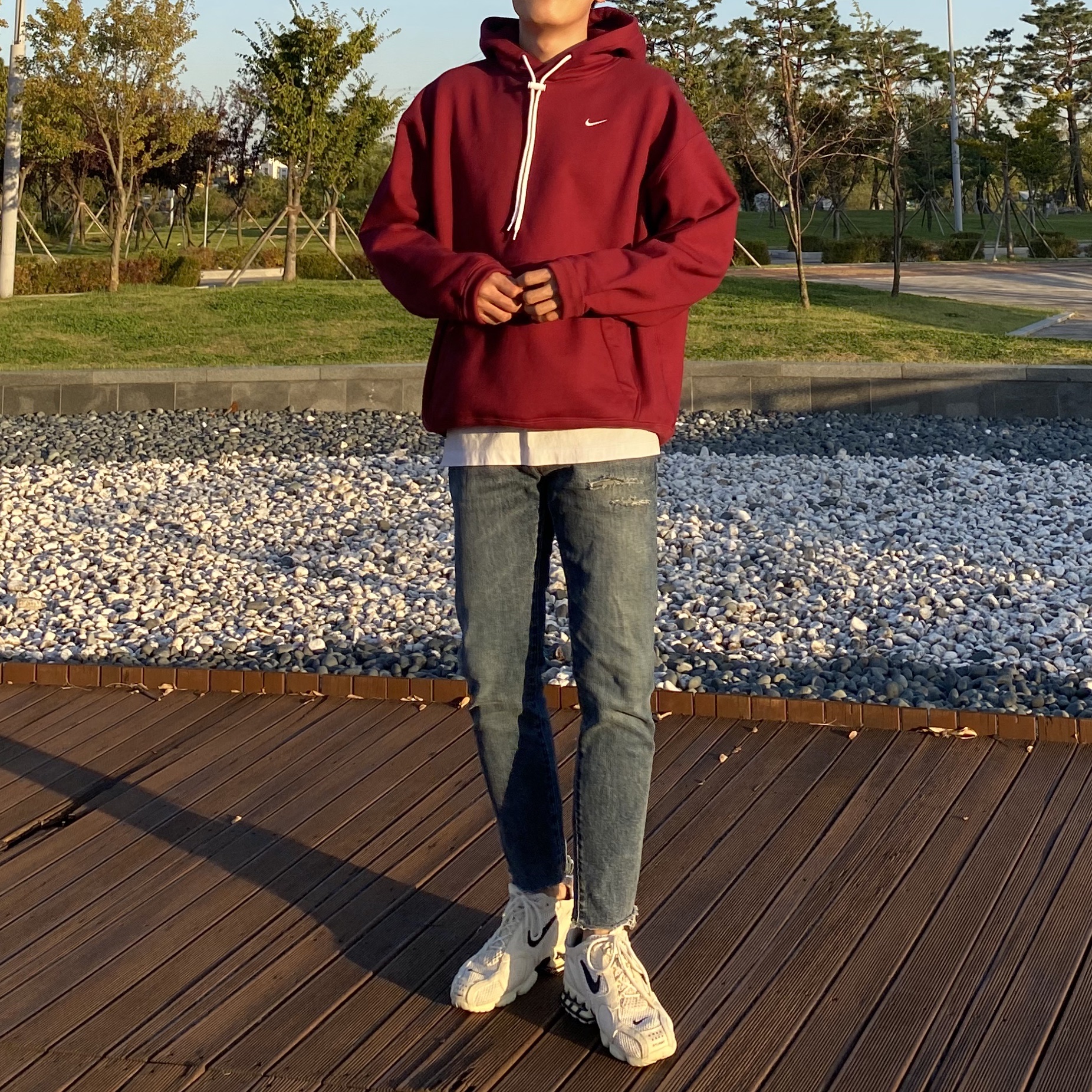 Nike x Stussy Air Zoom Spiridon Cage 2 Fossil, Nike M NRG Hoodie Red 착용 스타일
