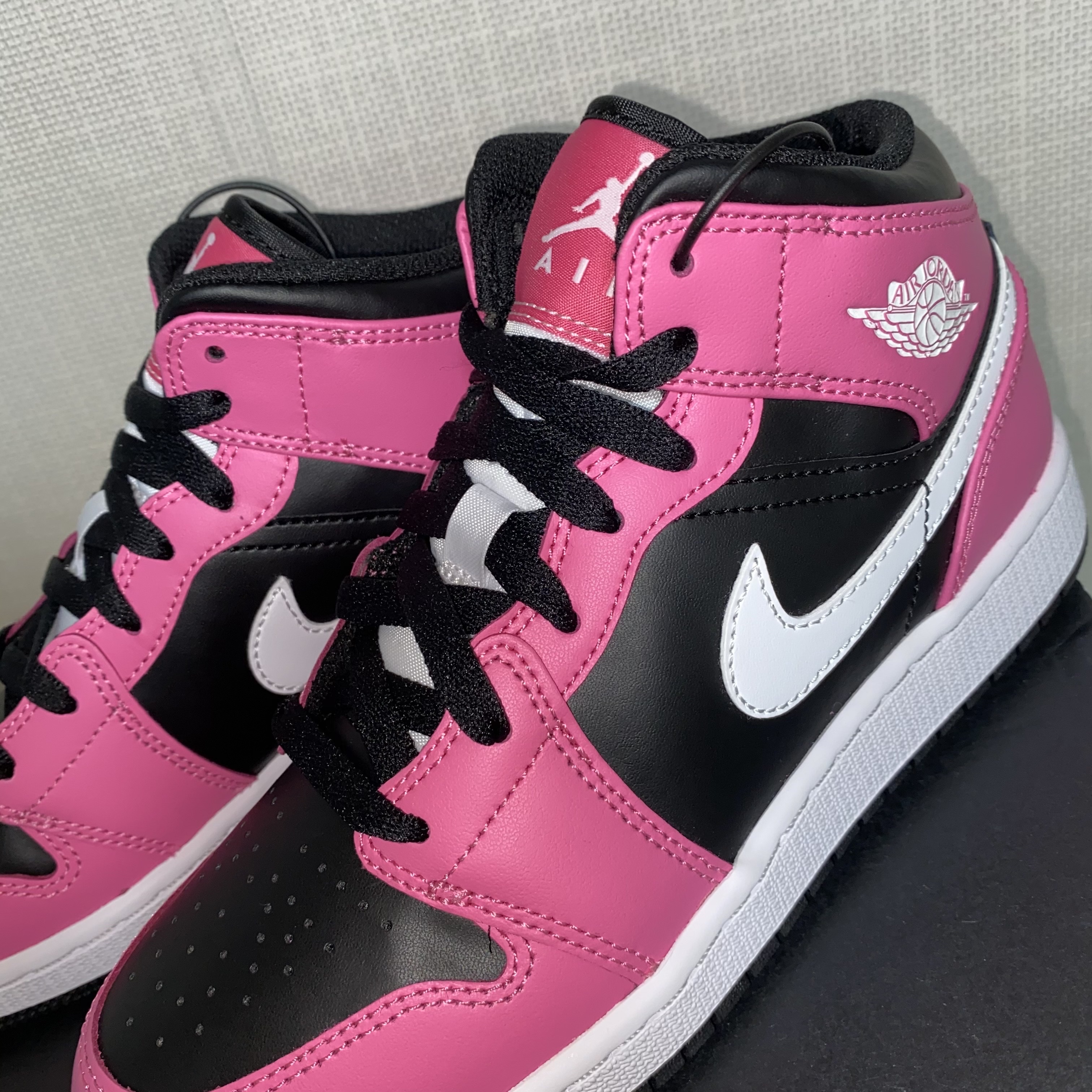(GS) Jordan 1 Mid Pinksicle 착용 스타일 - 2