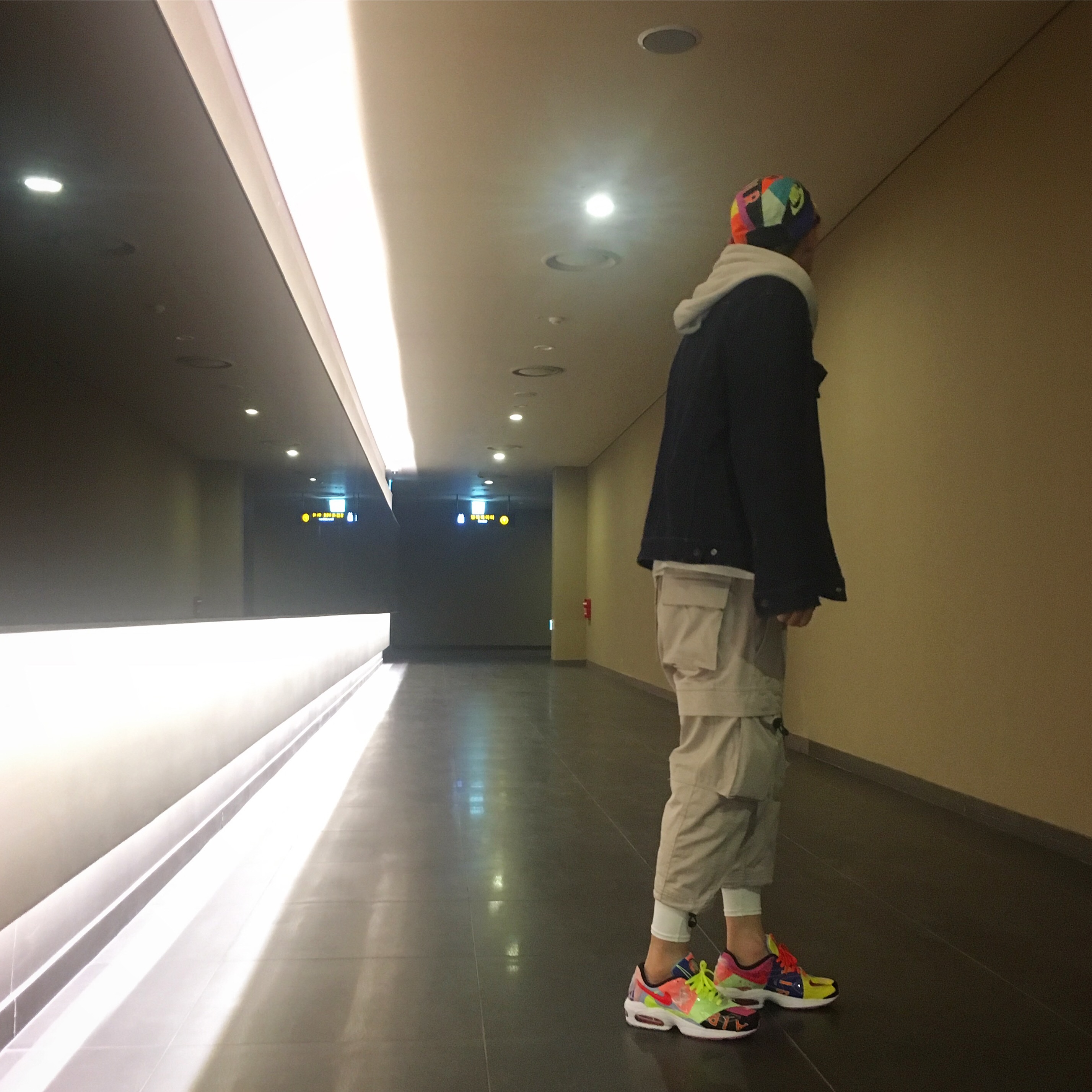 Nike x Atmos Air Max 2 Light 착용 스타일