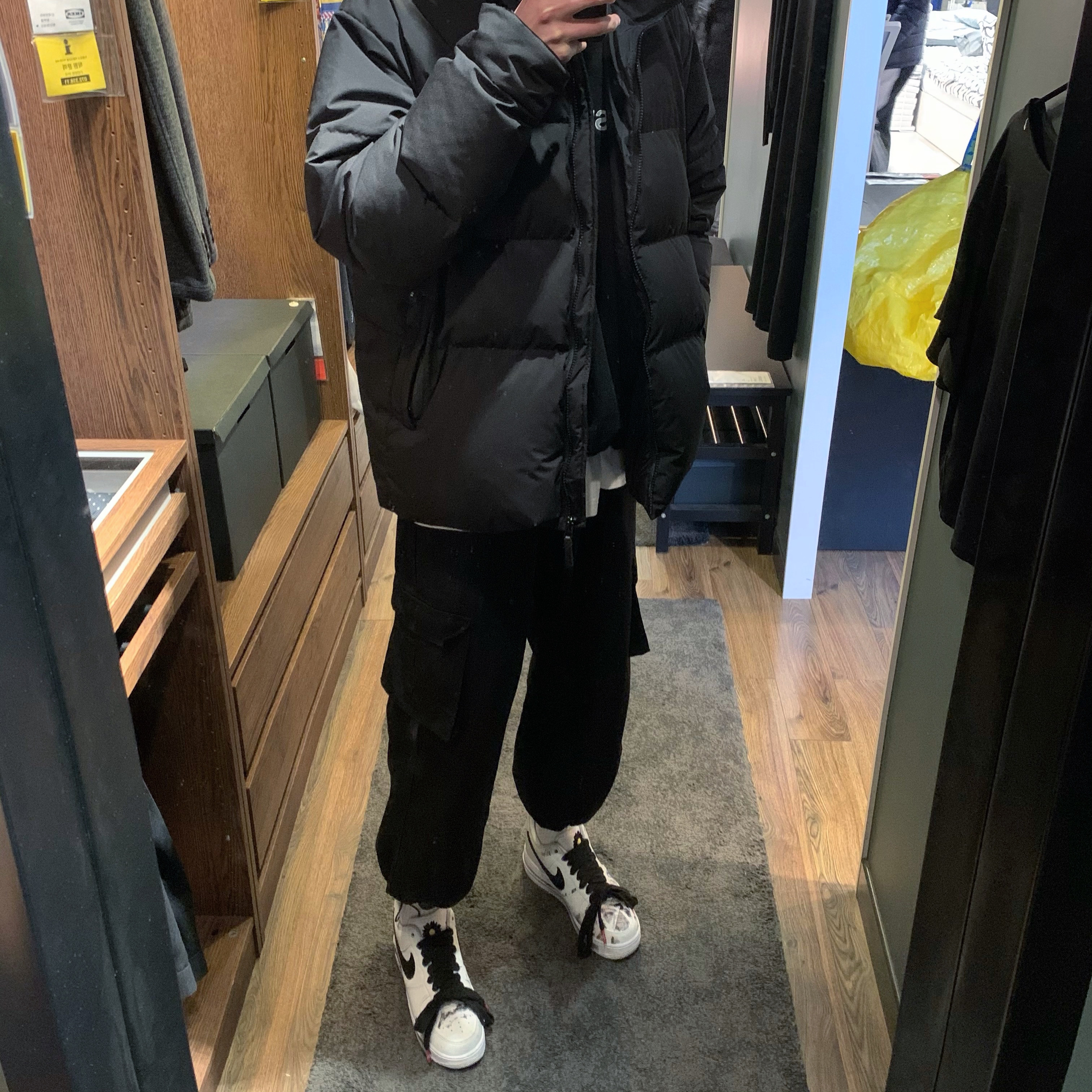 Nike x Peaceminusone Air Force 1 Low Para-Noise 2.0 착용 스타일