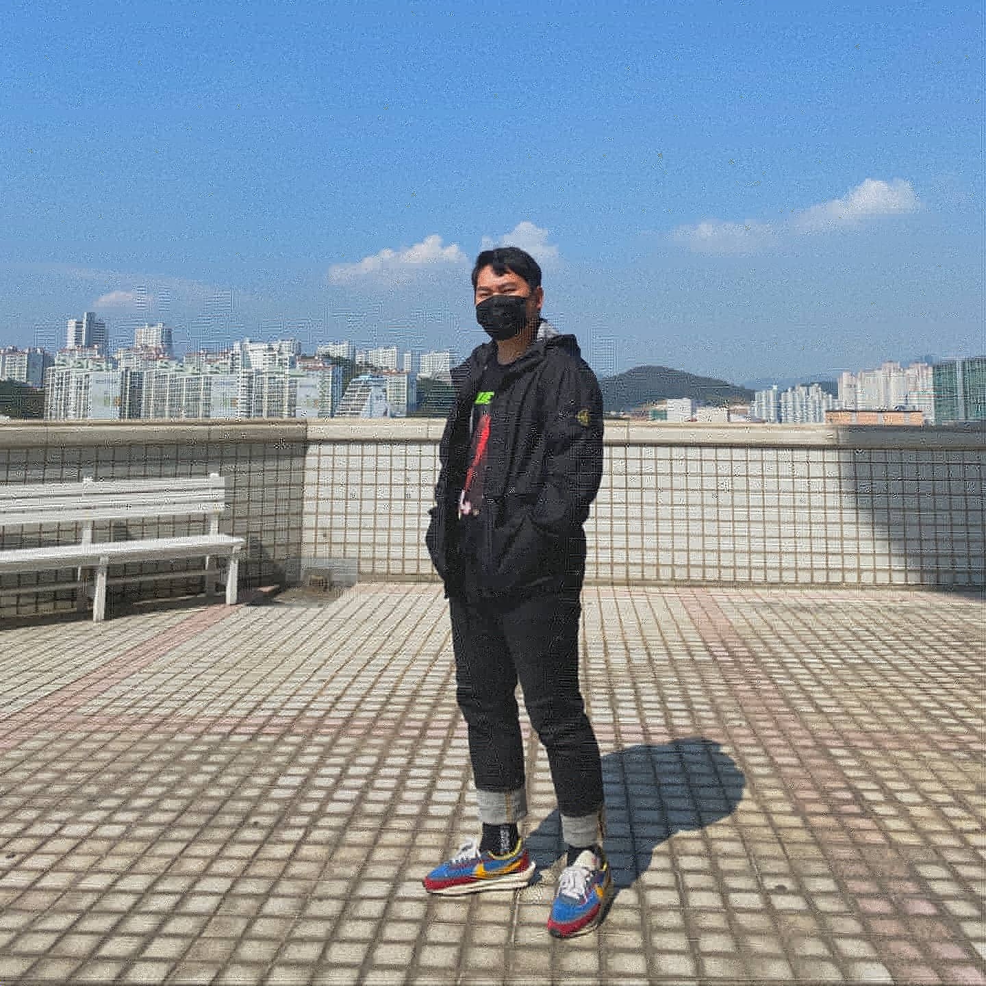 Nike x Sacai LDWaffle Blue Multi 착용 스타일