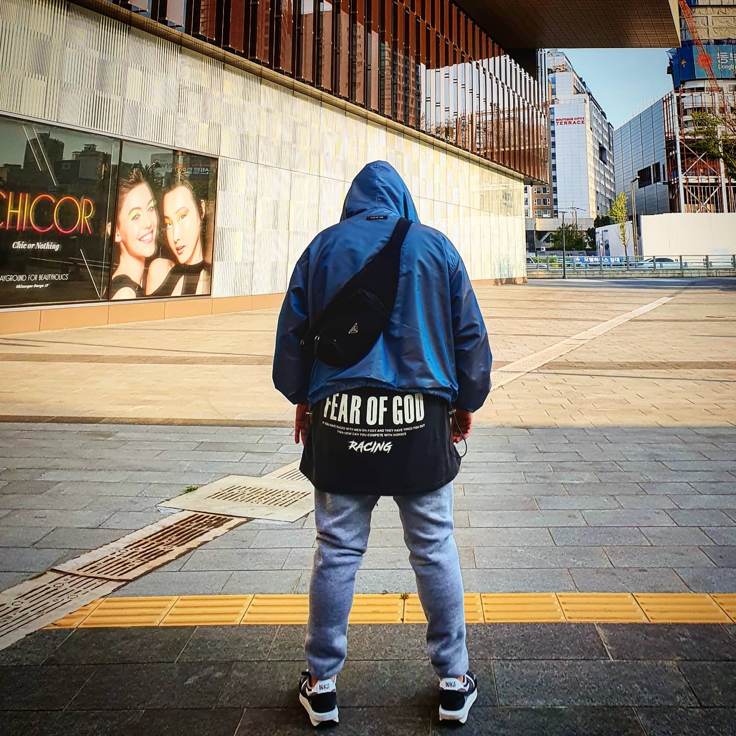 Essentials Sweatpants Gray Flannel/Charcoal - 20SS, Nike x Sacai LDWaffle Black 착용 스타일