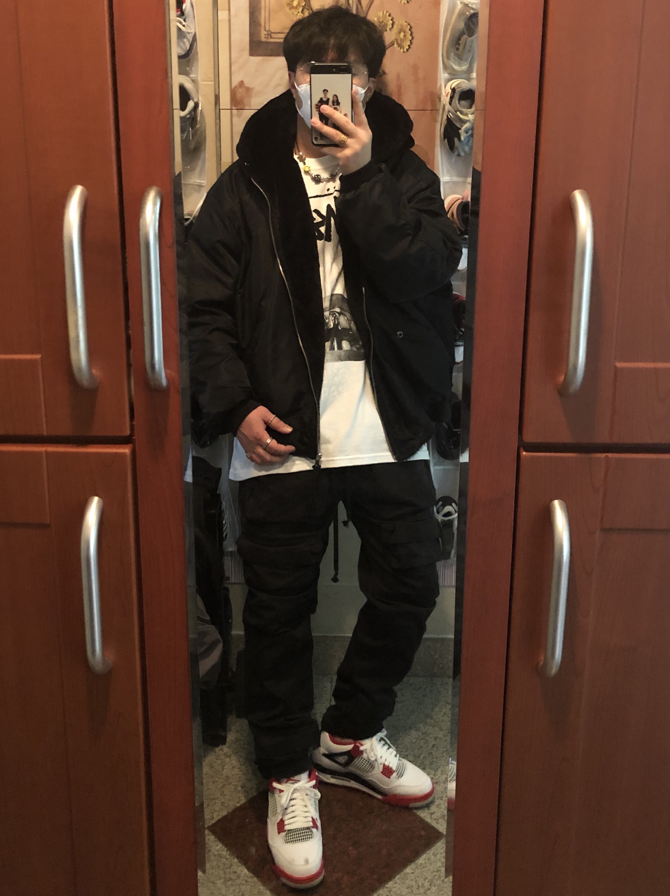 Jordan 4 Retro OG Fire Red 2020, Stussy x Rick Owens 40 WT T-Shirt 착용 스타일 - 1