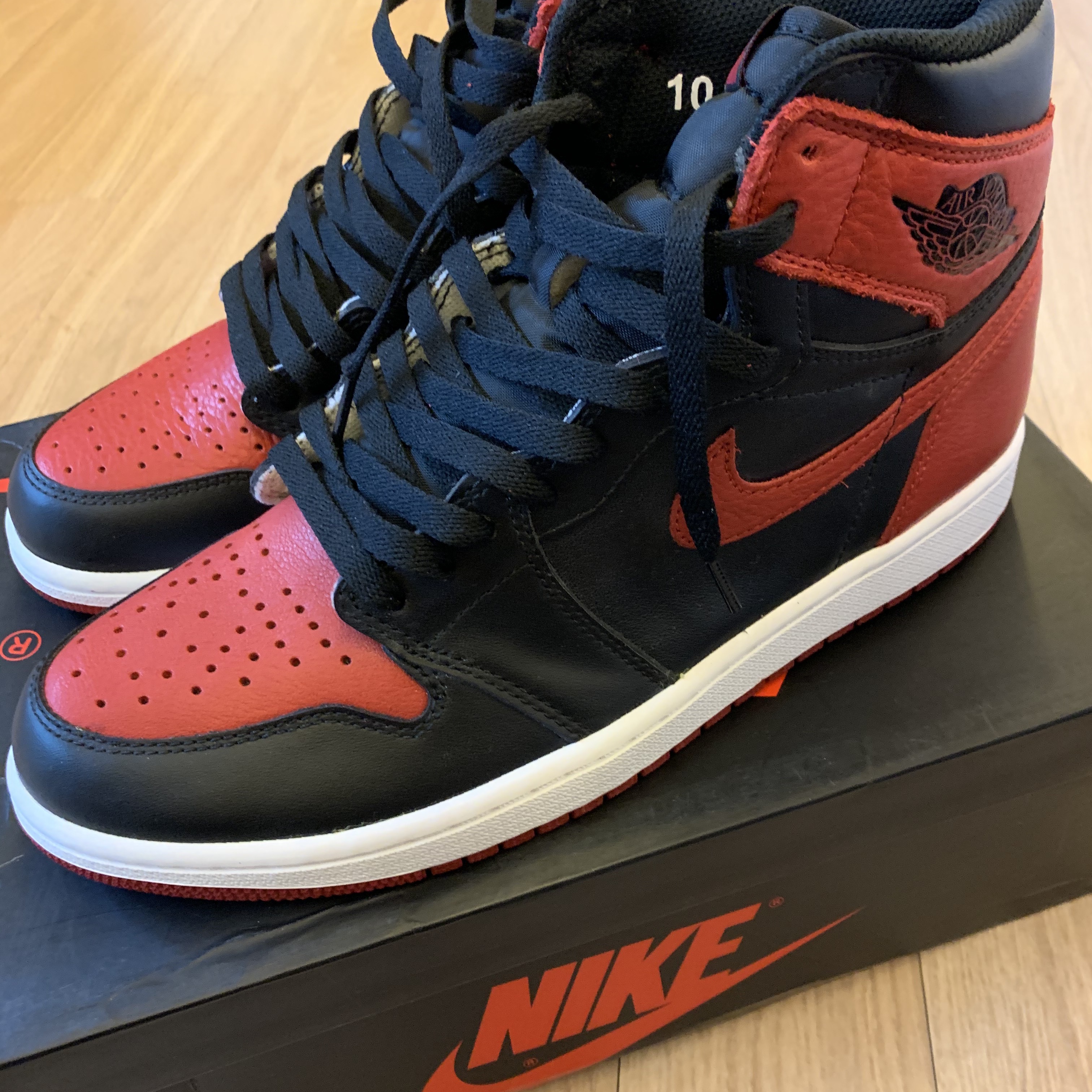 Jordan 1 Retro High OG Bred Banned 2016 착용 스타일 - 1