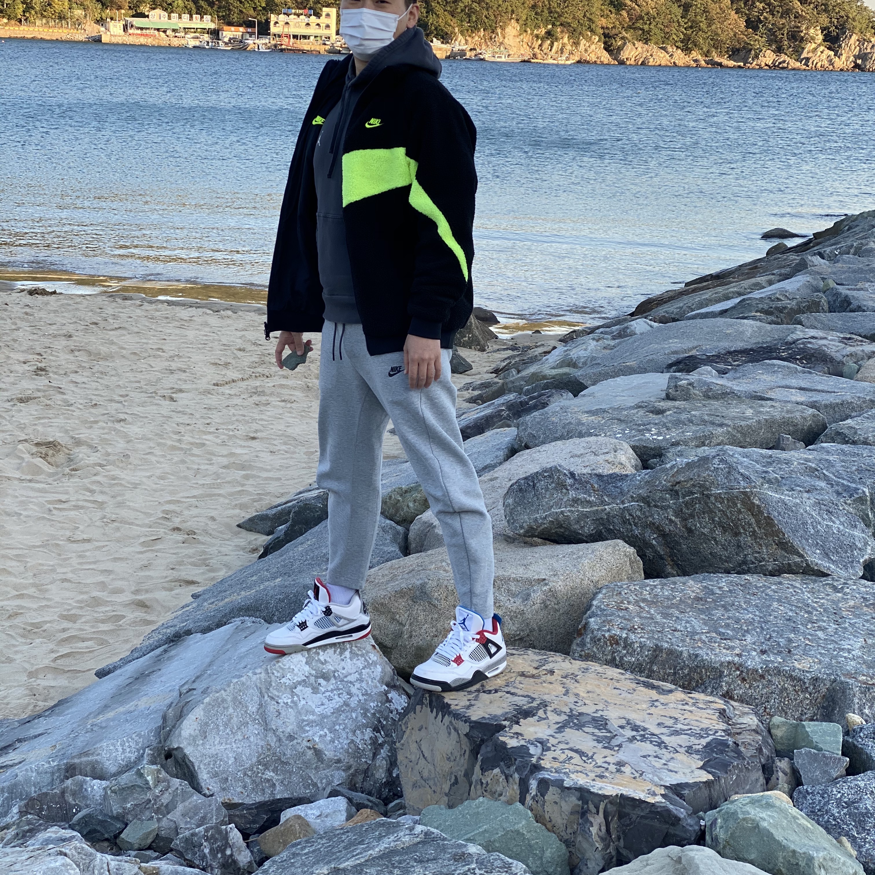 Nike Big Swoosh Full Zip Jacket Black Volt, Jordan 4 Retro What The 4 착용 스타일