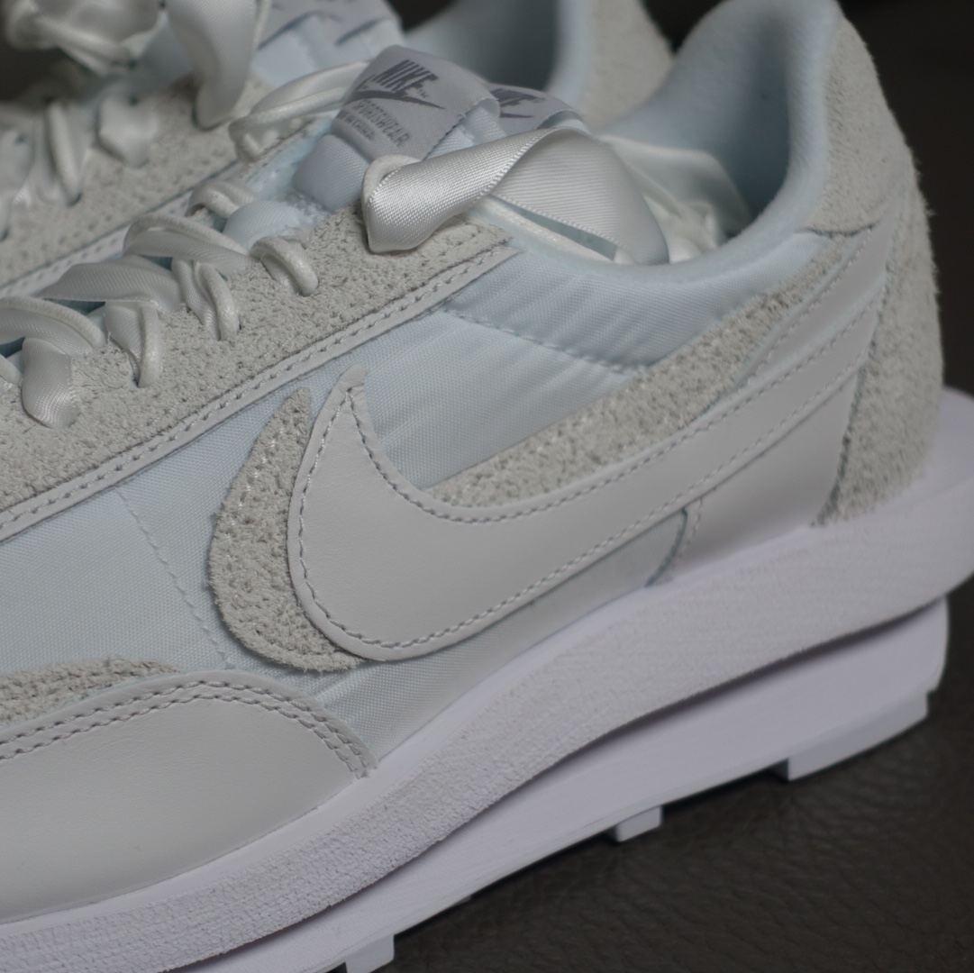 Nike x Sacai LDWaffle White Nylon 착용 스타일 - 1