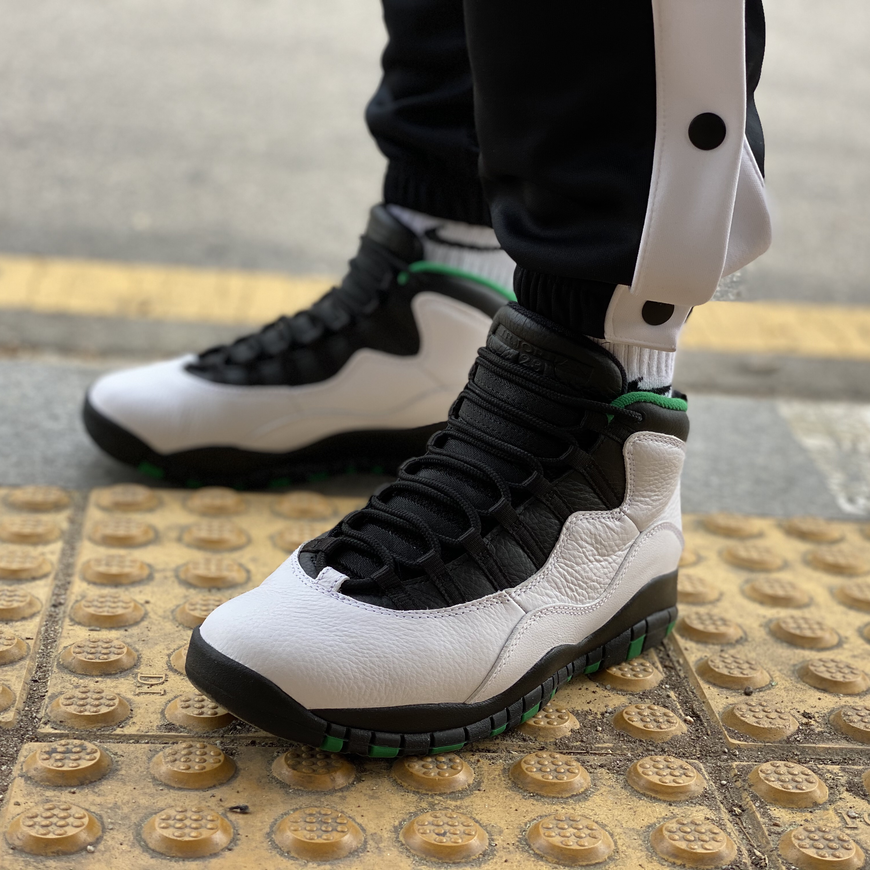 Jordan 10 Retro Seattle, (W) Nike x Ambush NBA Collection Nets Tearaway Pants - Asia 착용 스타일