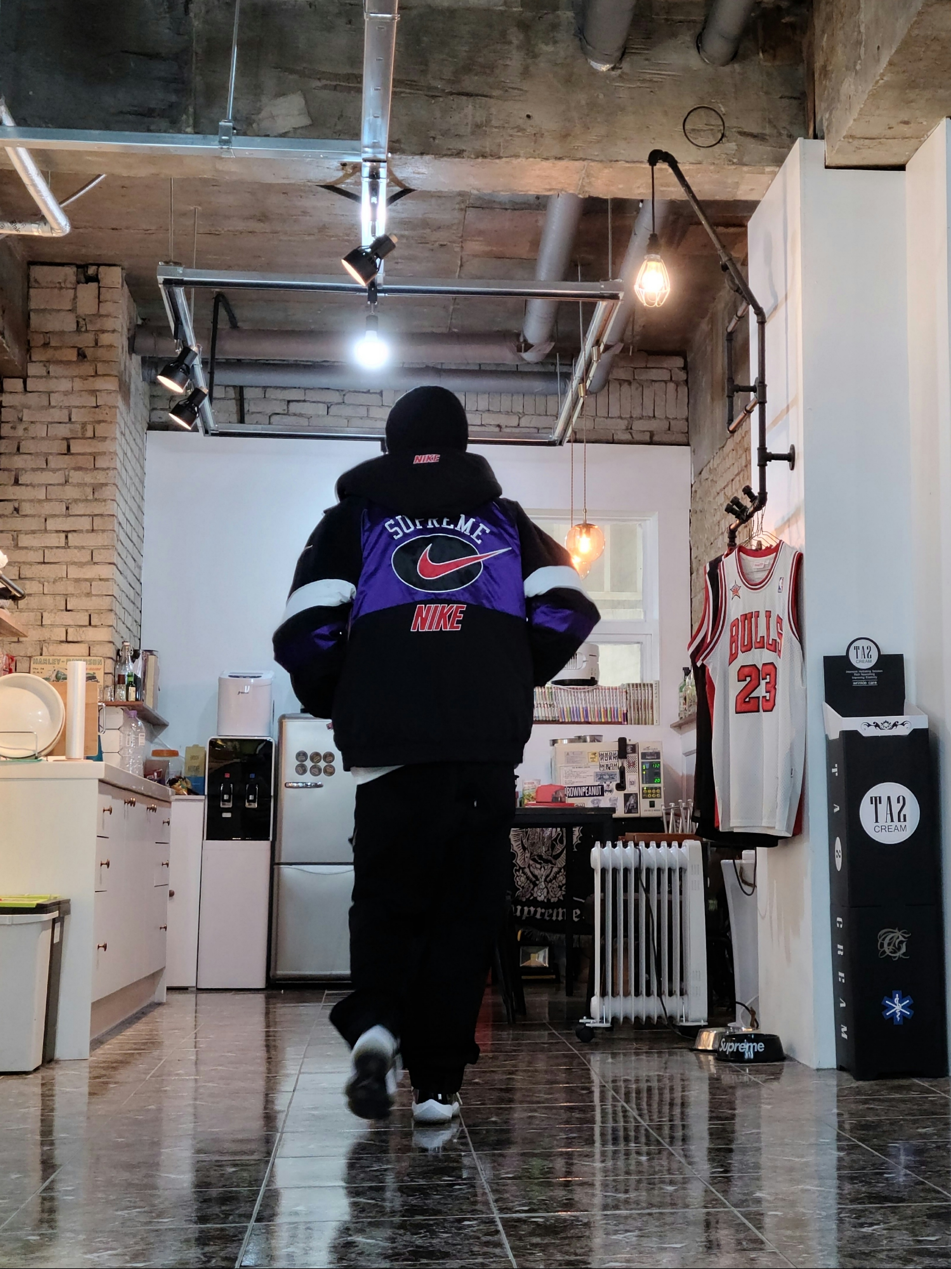 Supreme Cashmere Beanie Black - 20FW, Supreme x Nike Hooded Sport Jacket Purple - 19SS 착용 스타일 - 2