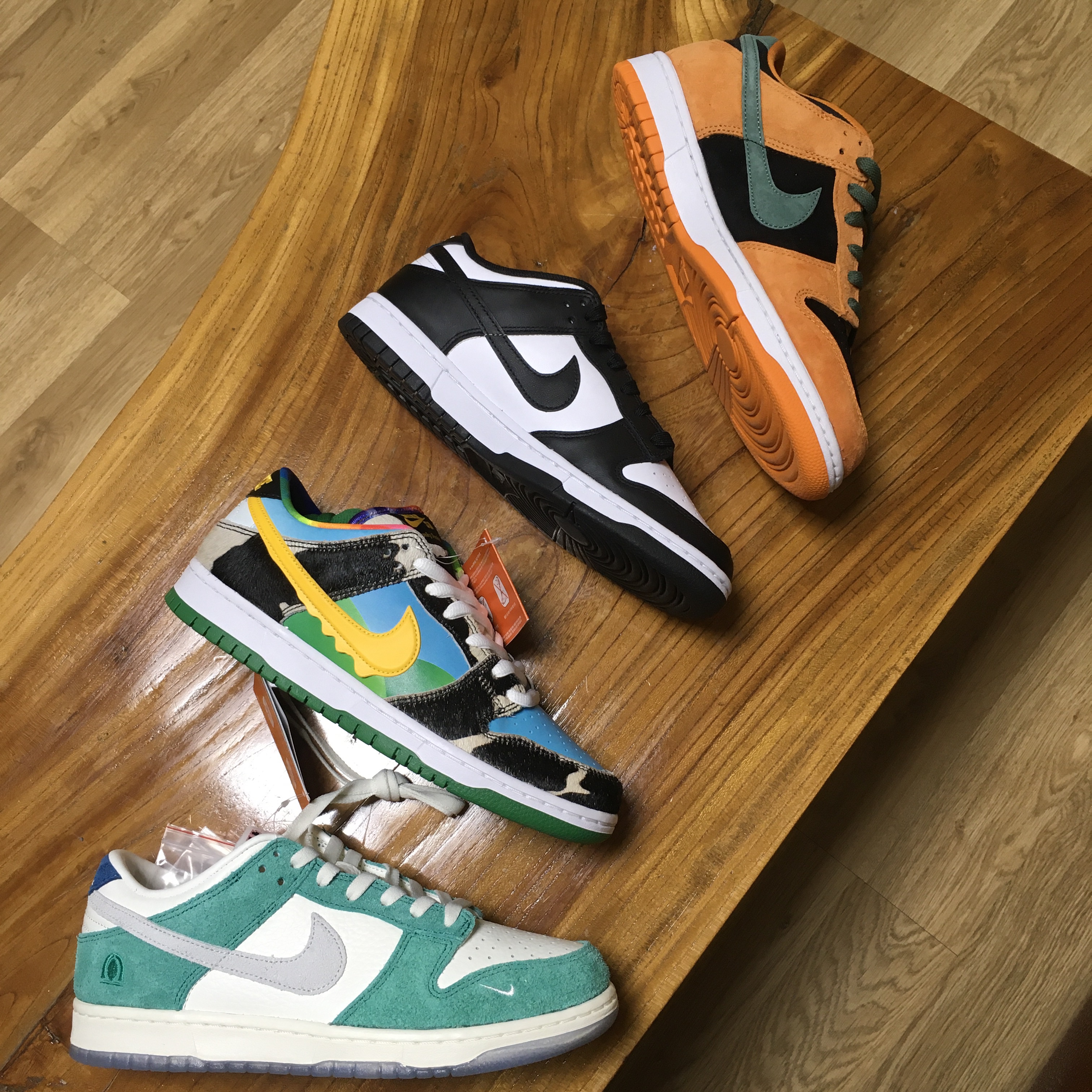 Nike x Ben & Jerry's SB Dunk Low Chunky Dunky, Nike x Kasina Dunk Low Road Sign - Kasina Exclusive 착용 스타일