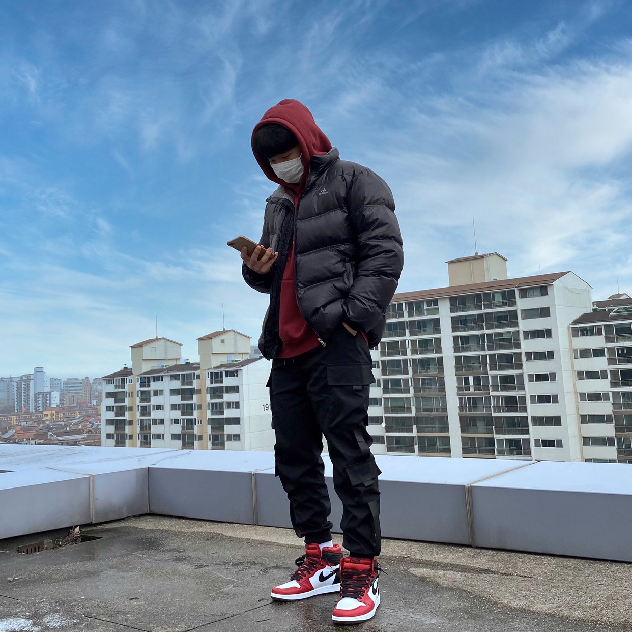 (W) Jordan 1 Retro High Satin Red 착용 스타일