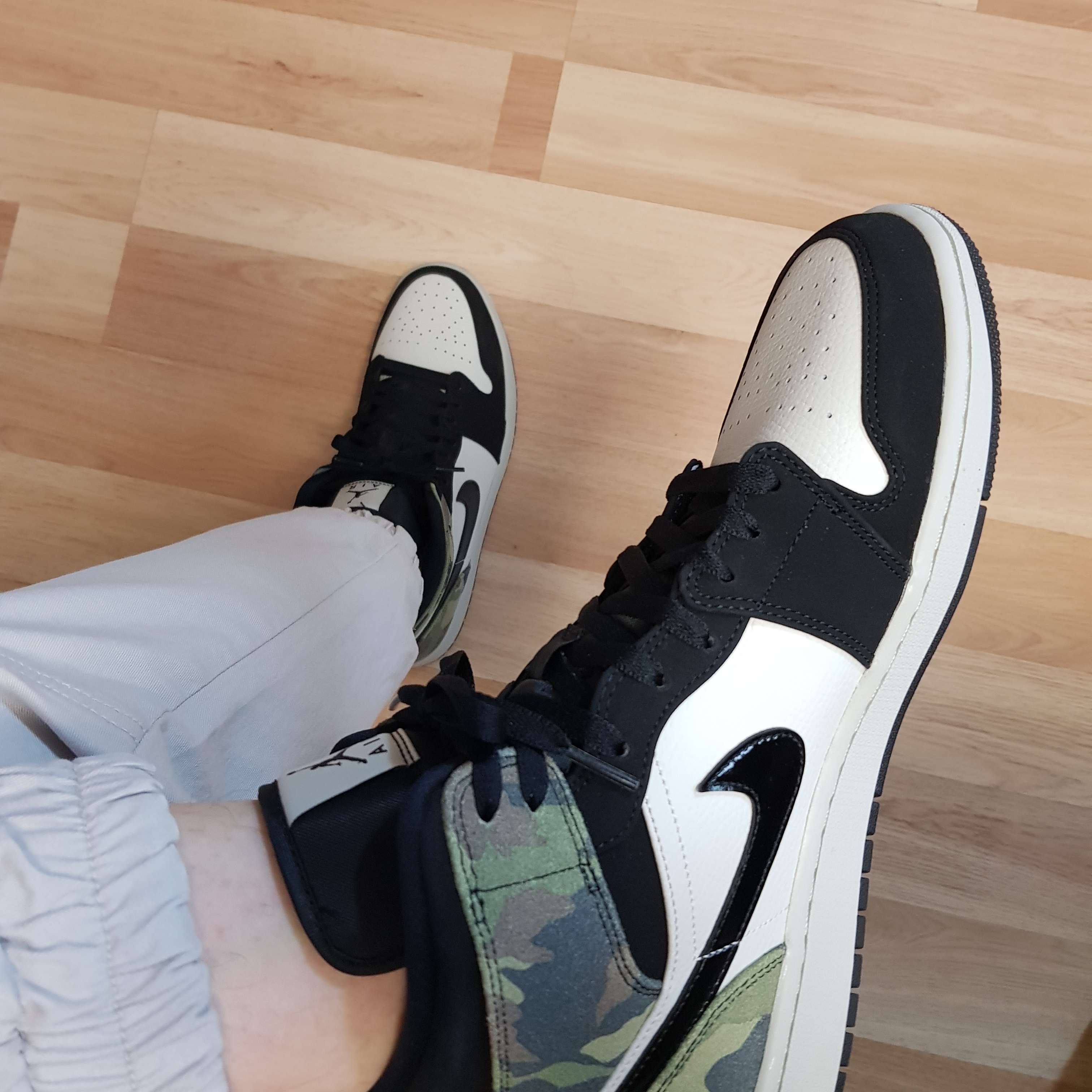 Jordan 1 Mid Camo 2020 착용 스타일 - 2