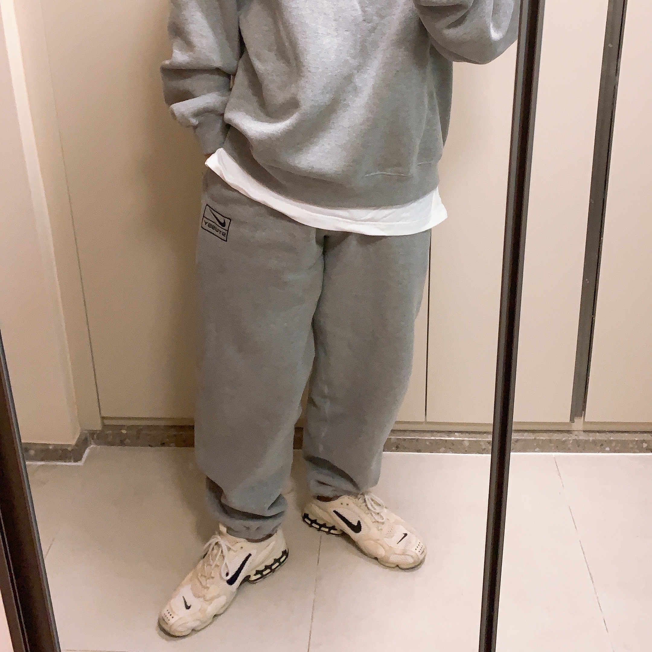 Nike x Stussy NRG BR Fleece Pants Grey, Nike x Stussy NRG BR Crew Fleece Grey 착용 스타일 - 2
