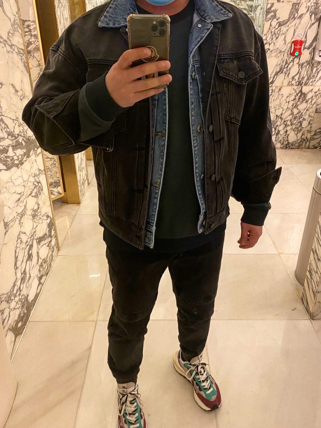 Nike x Sacai VaporWaffle String & Black Villain Red 착용 스타일