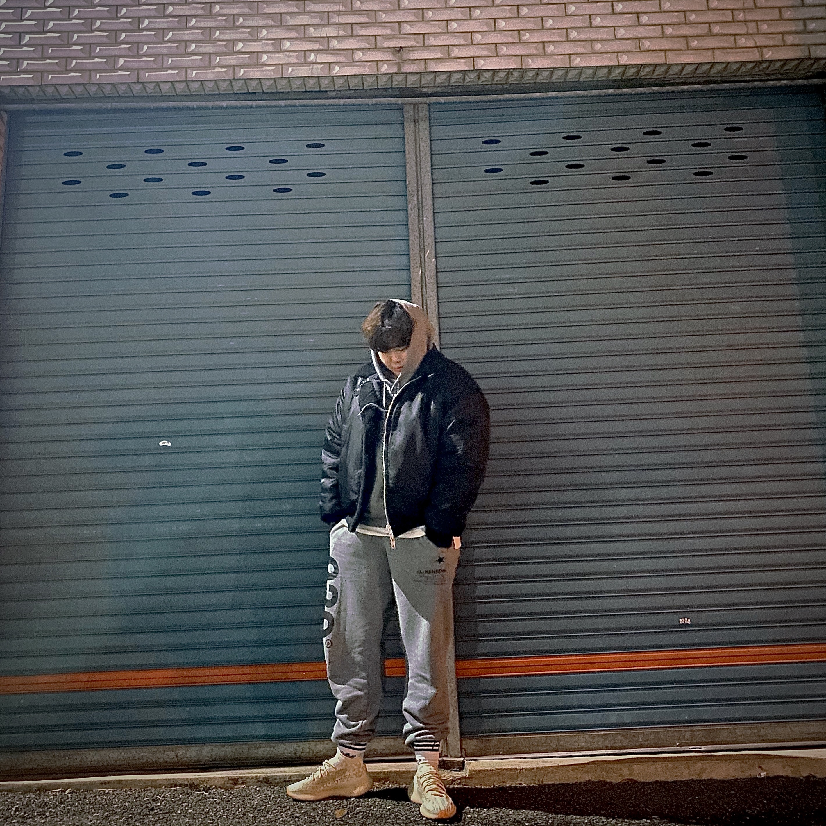 Adidas Yeezy Boost 380 Yecoraite - Reflective 착용 스타일