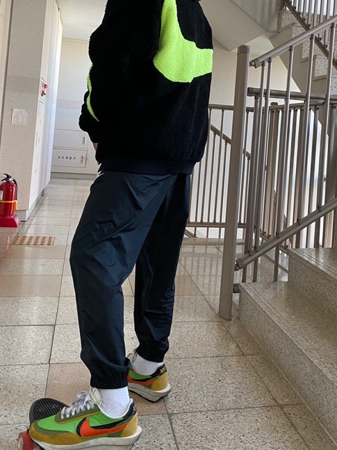 Nike x Sacai LDWaffle Green Multi 착용 스타일