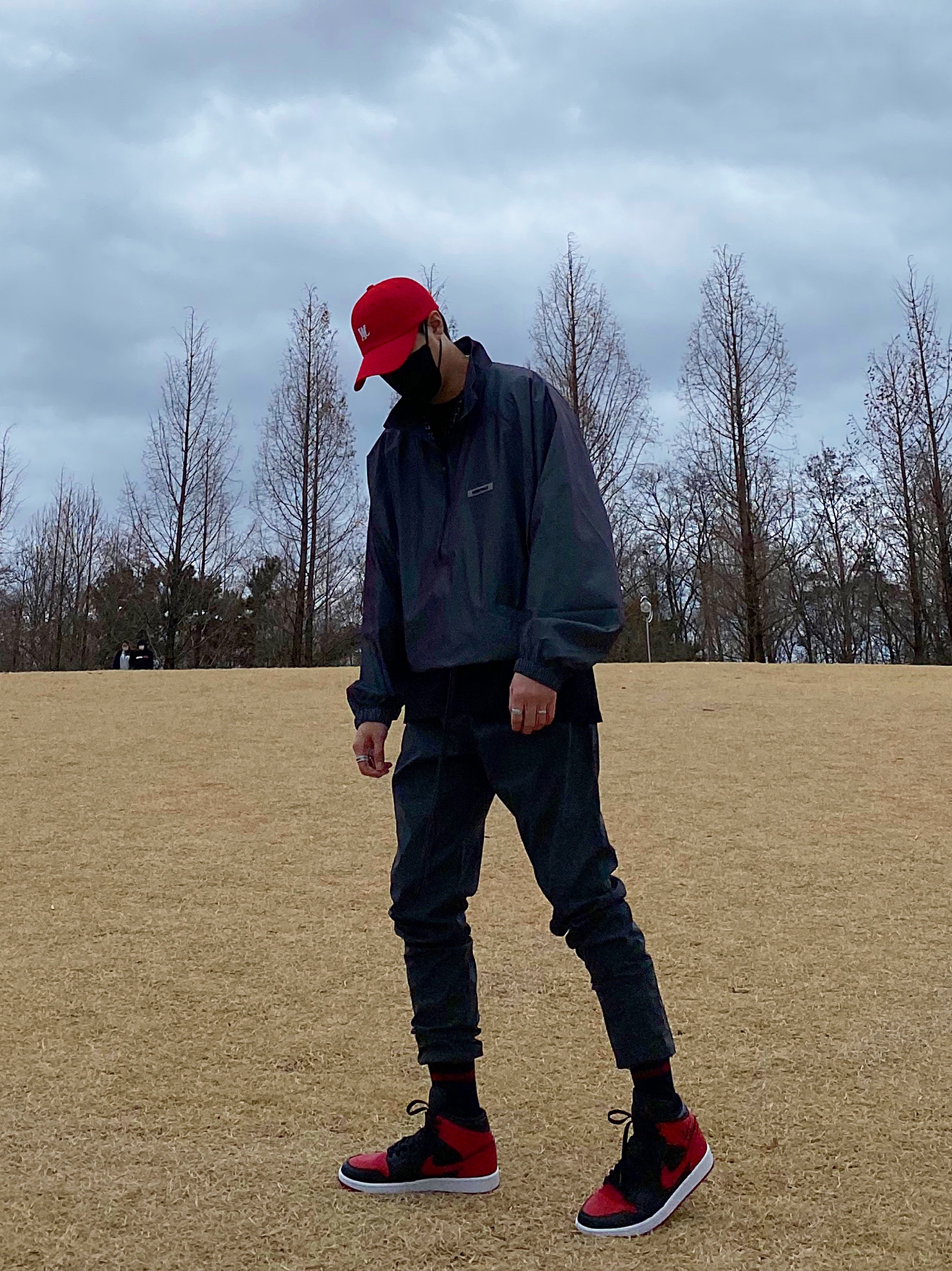Essentials Track Jacket Iridescent - 20SS, Essentials Track Pants Reflective Black - 20FW 착용 스타일 - 1