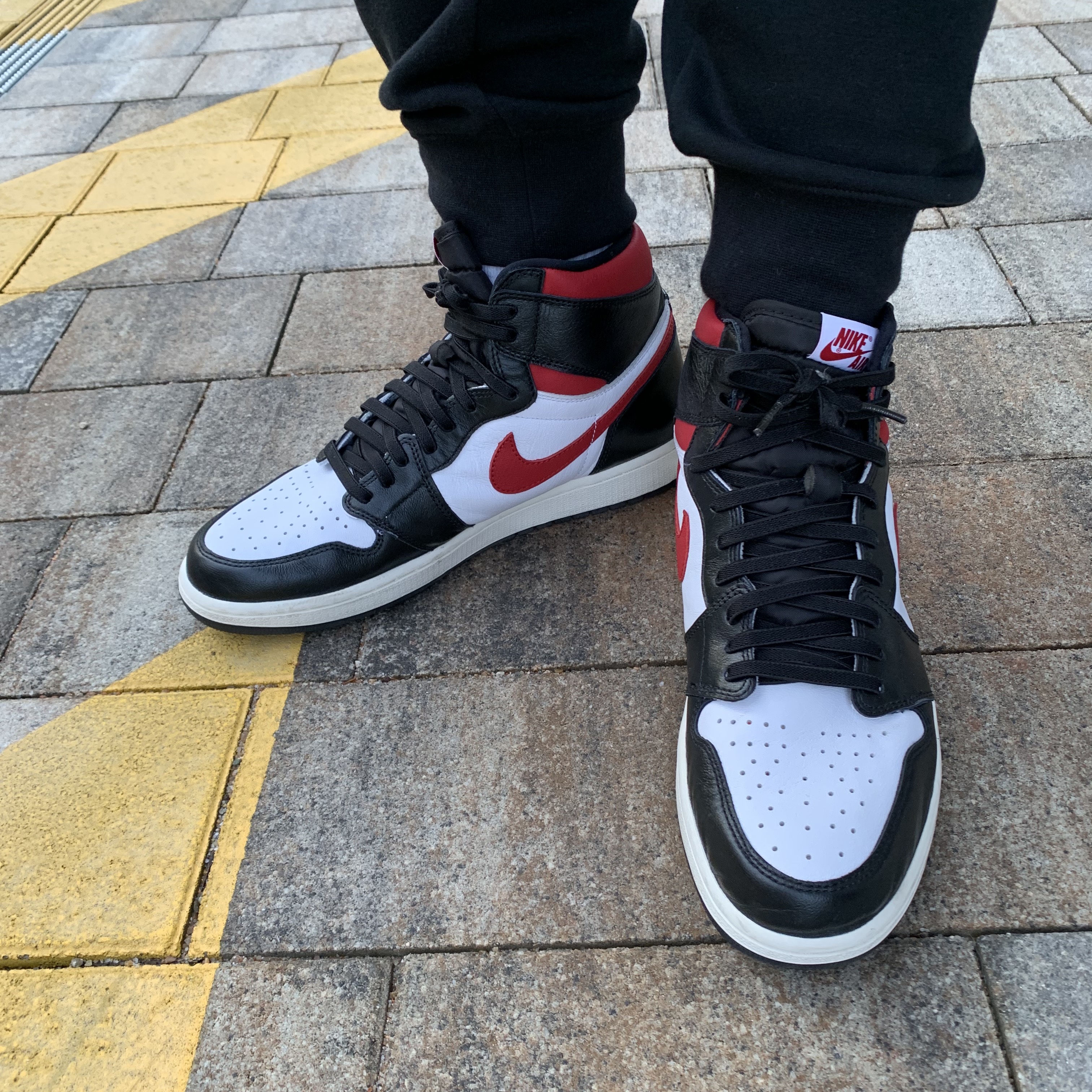 Jordan 1 Retro High OG Gym Red 착용 스타일