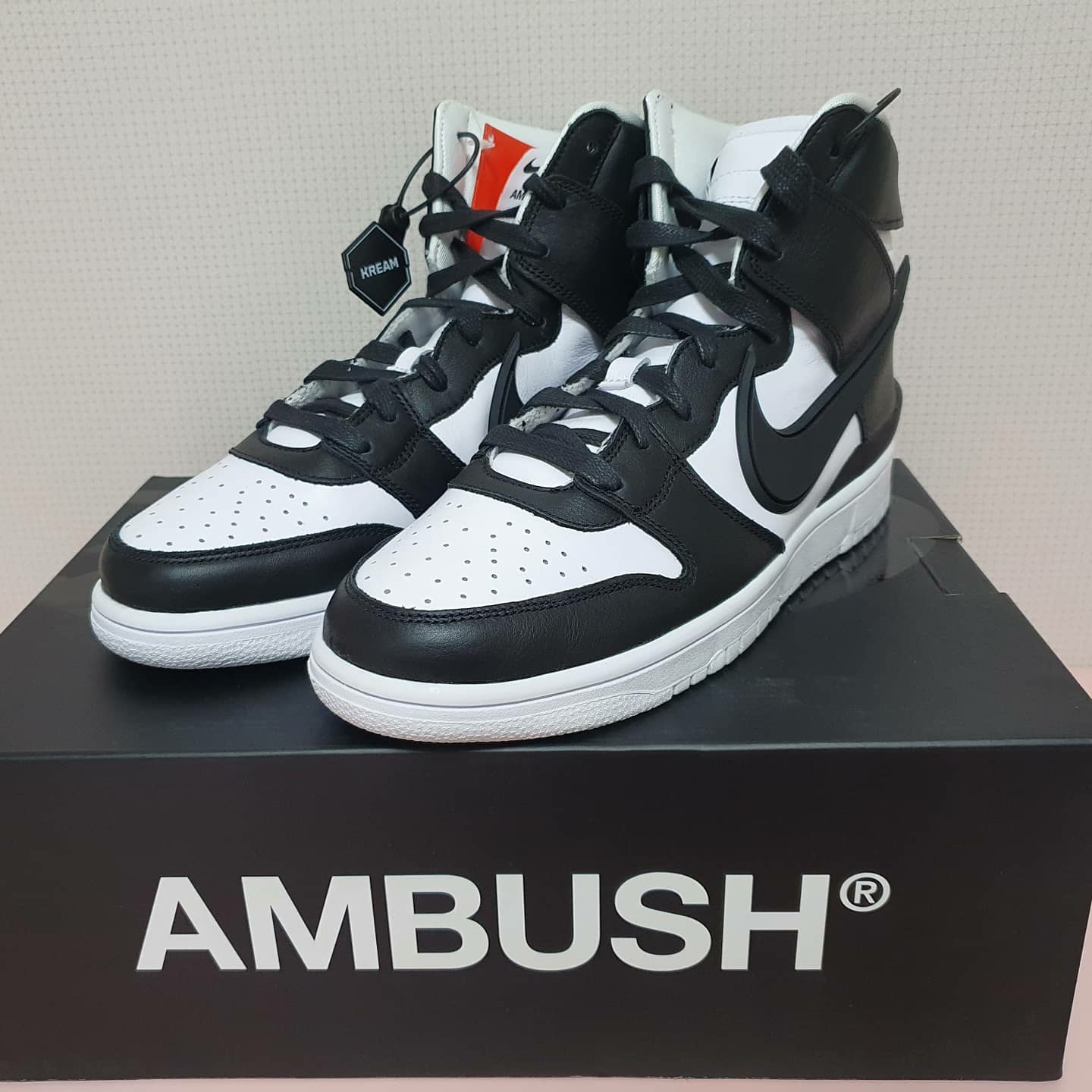 Nike x Ambush Dunk High Black 착용 스타일 - 1