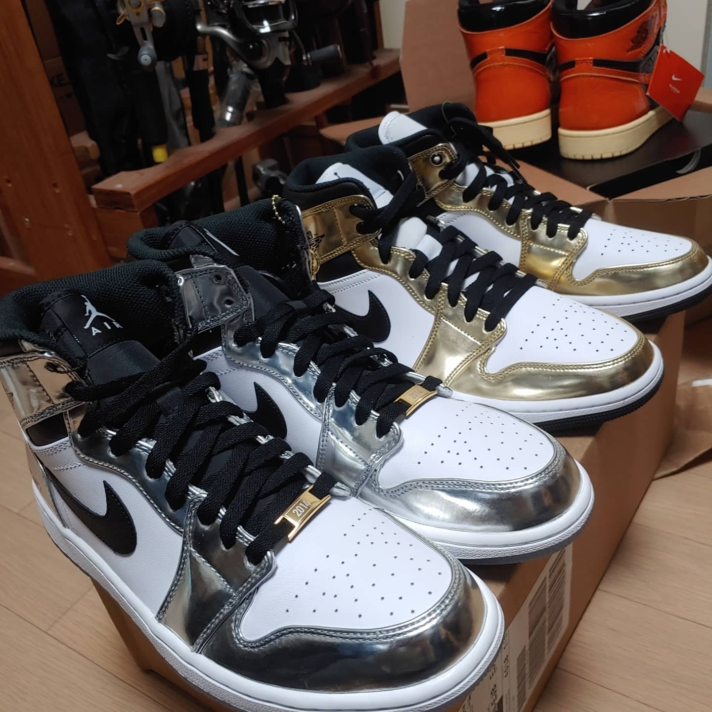 Jordan 1 Mid SE Metallic Gold, Jordan 1 Retro High Think 16 (Pass the Torch) 착용 스타일 - 4