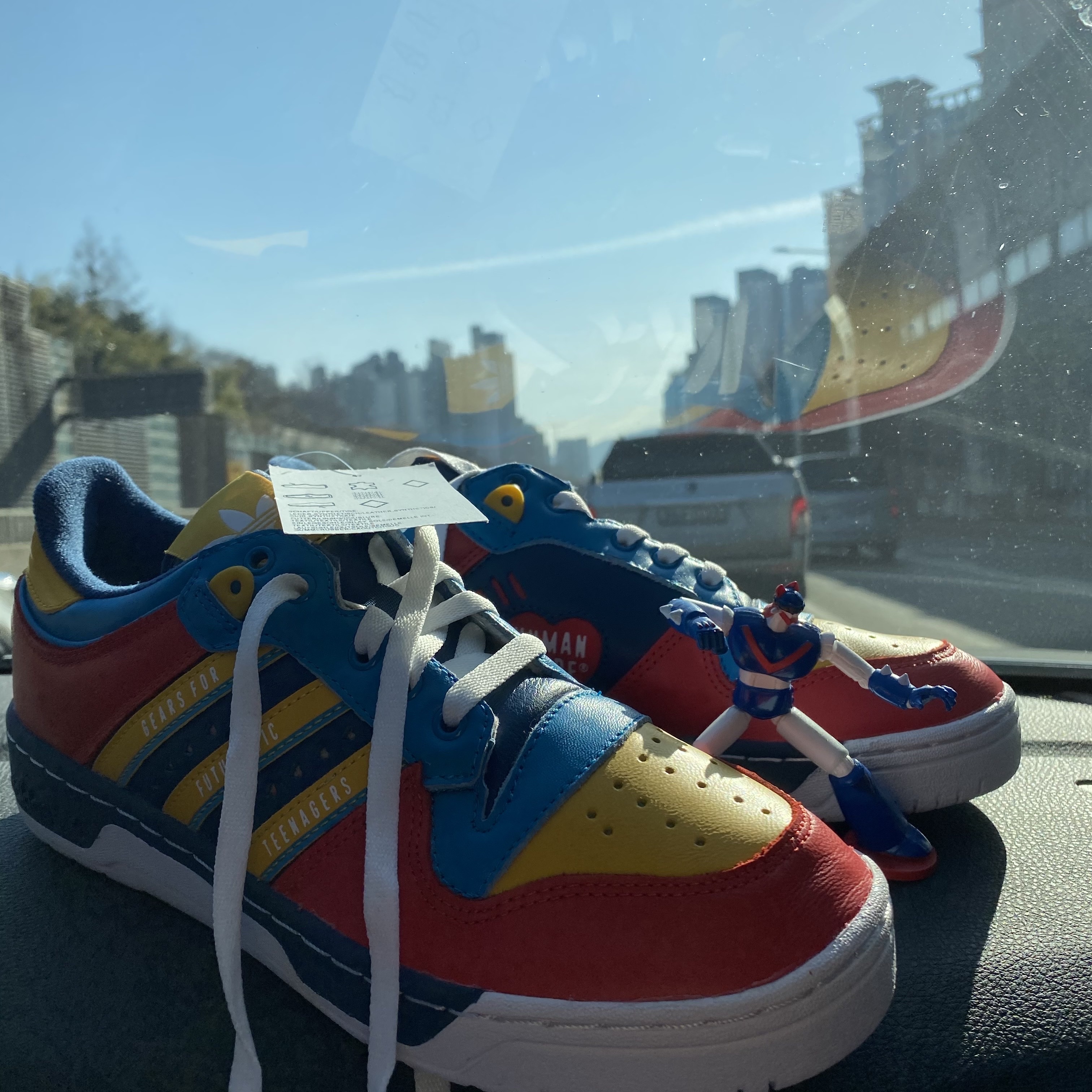 Adidas x Human Made Rivalry Night Marine 착용 스타일 - 2