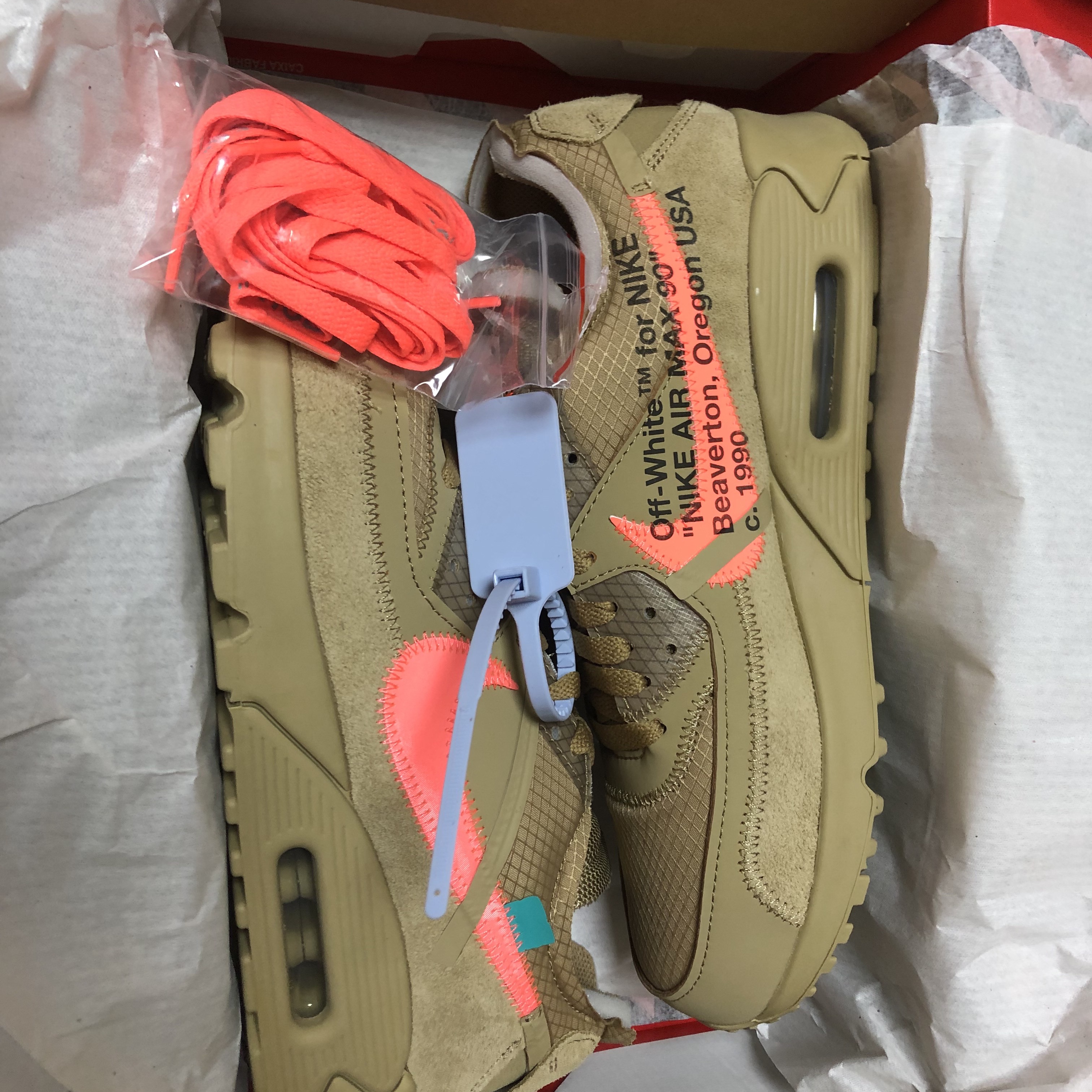 Nike x Off-White Air Max 90 V2 Desert Ore 착용 스타일