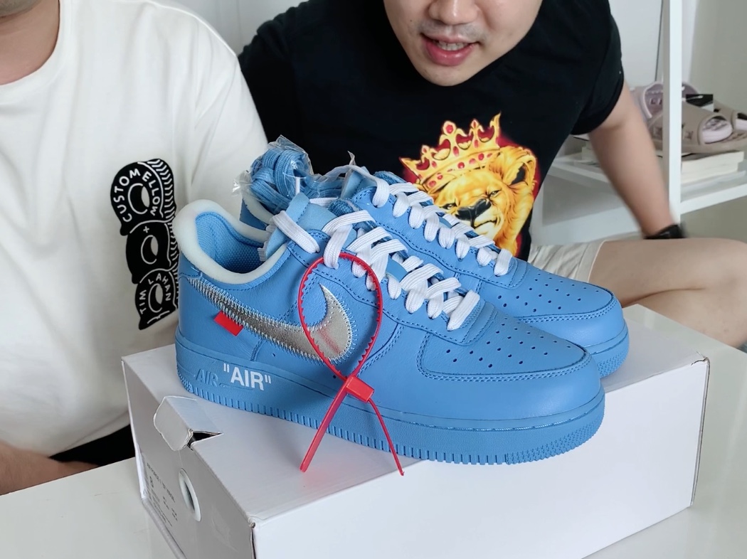 Nike x Off-White Air Force 1 Low MCA University Blue 착용 스타일