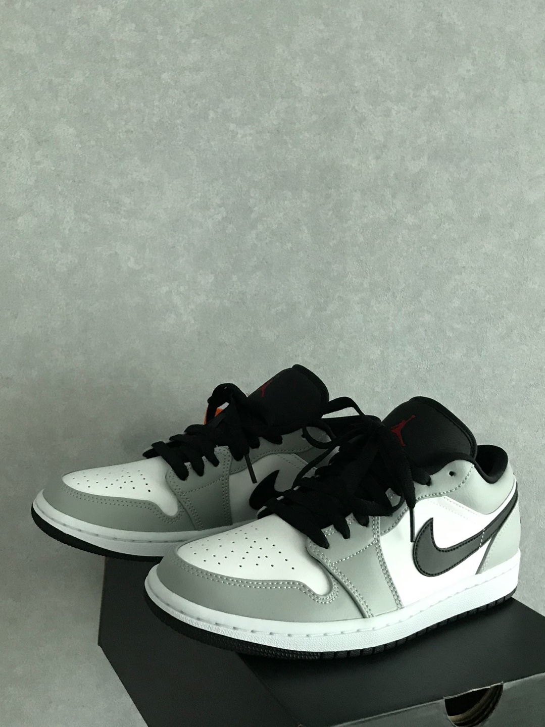 Jordan 1 Low Light Smoke Grey 착용 스타일